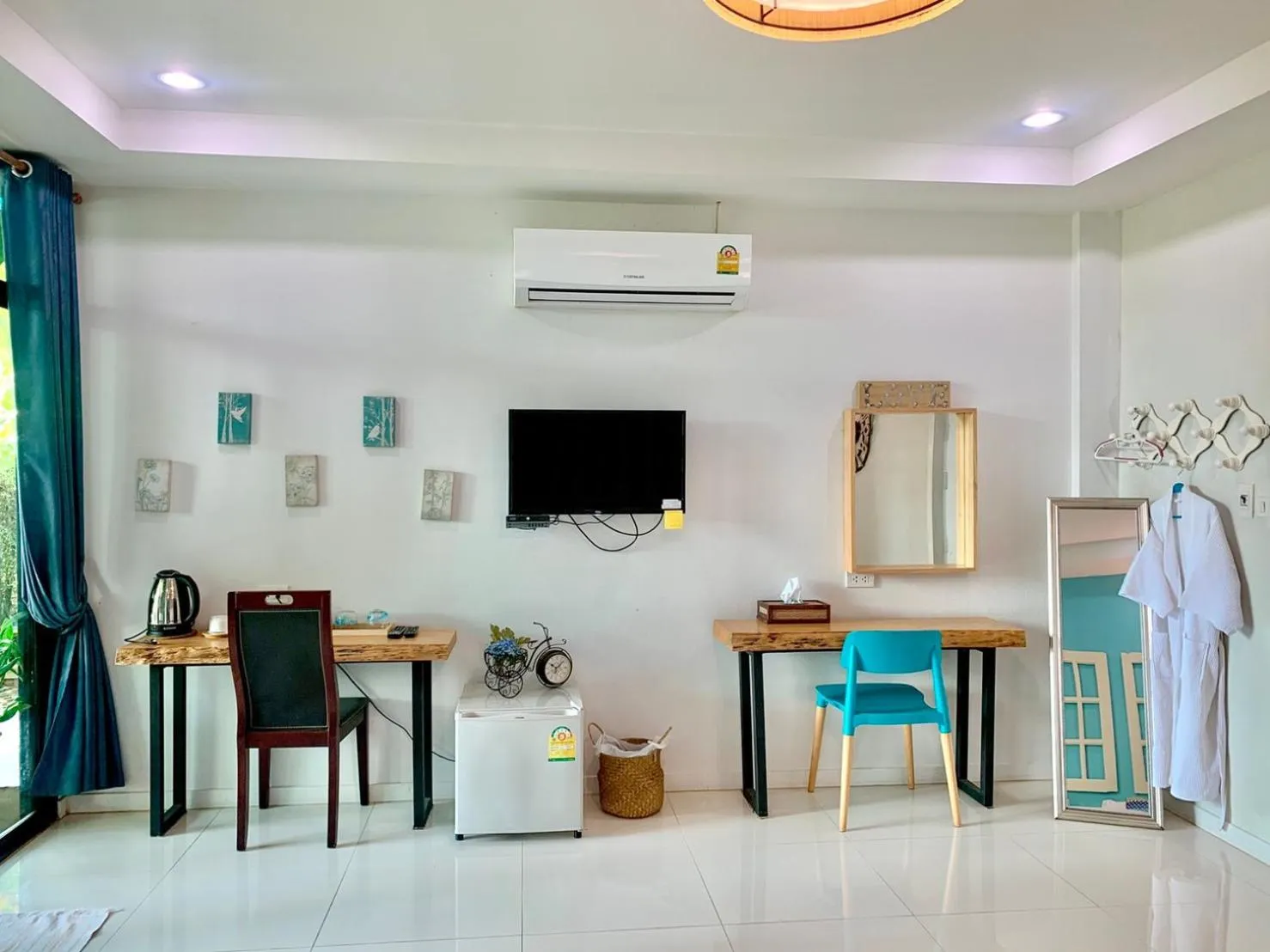 Communal lounge/ TV room in Nan Rim Nam Resort