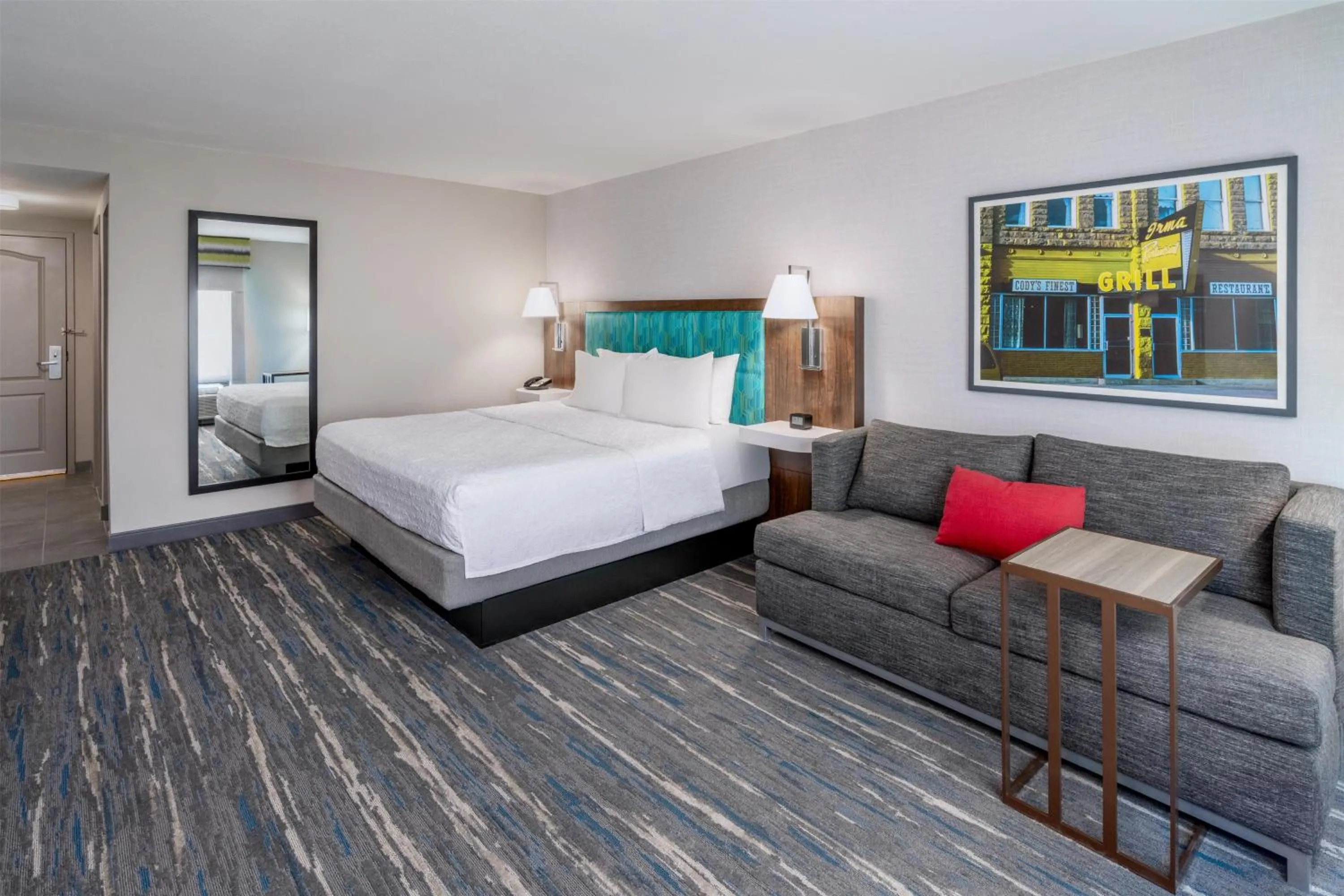 Living room, Bed in Hampton Inn Sheridan