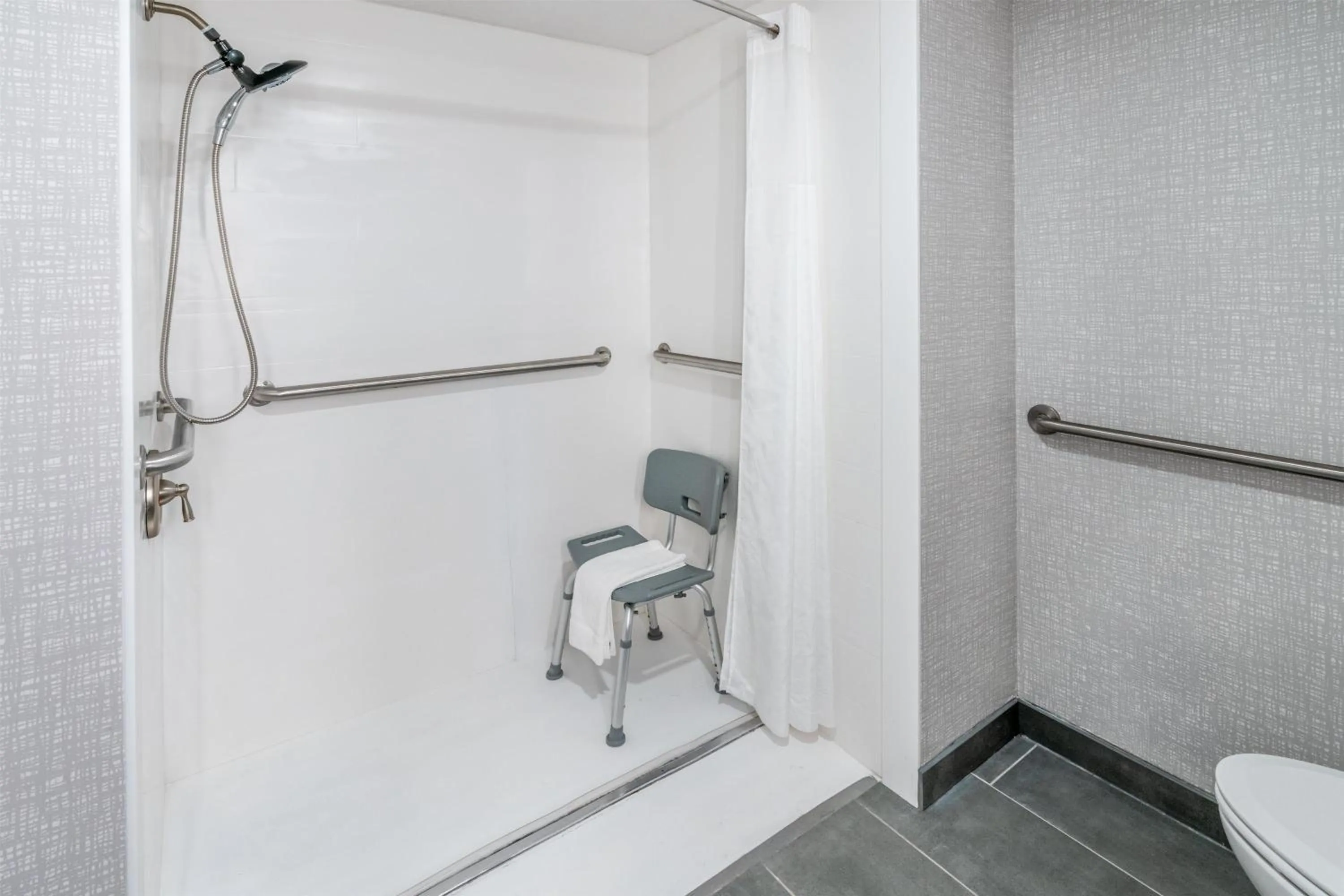 Bathroom in Hampton Inn Sheridan