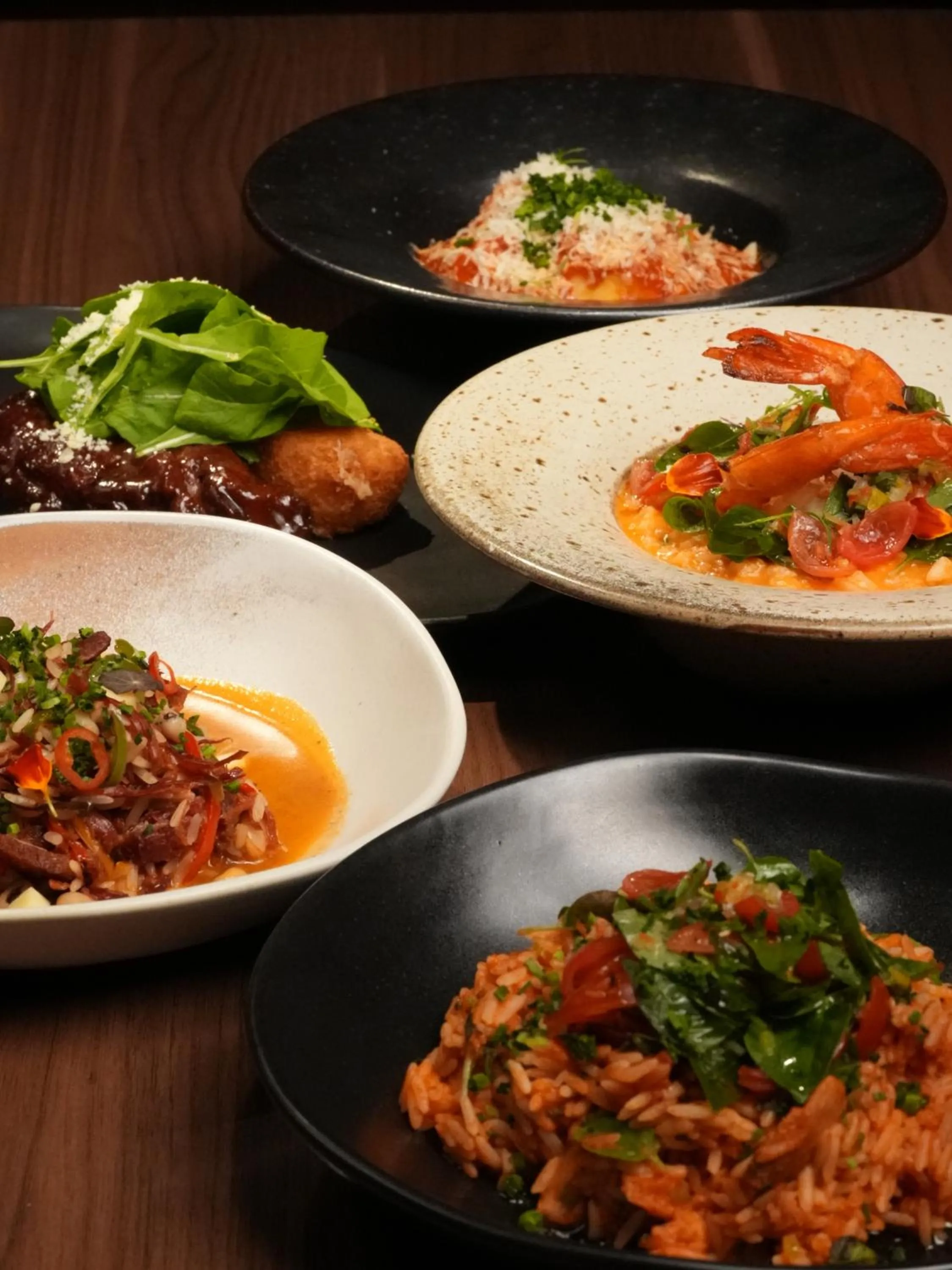 Restaurant/places to eat in Grand Mercure Curitiba Rayon