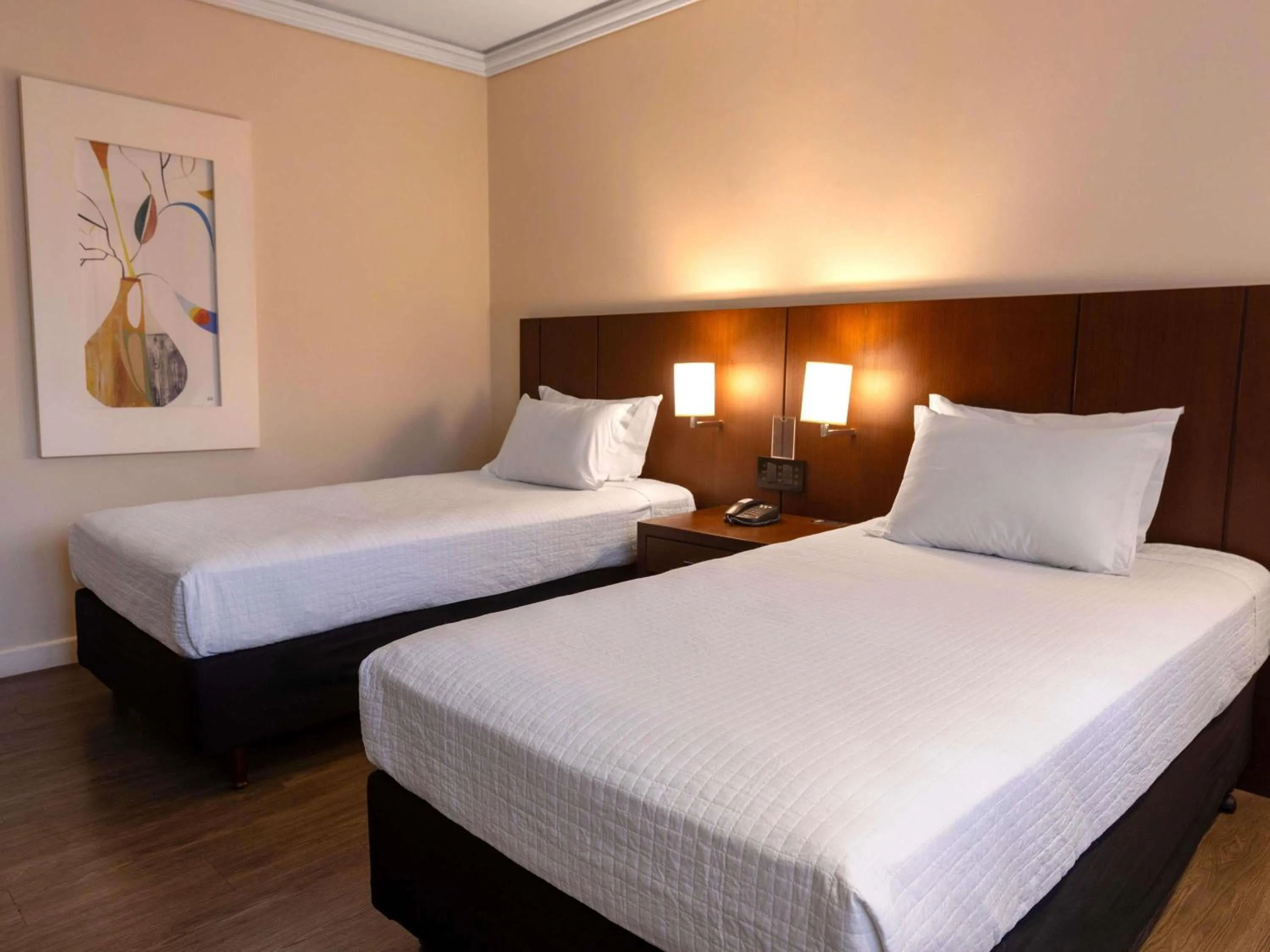Bedroom, Bed in Grand Mercure Curitiba Rayon