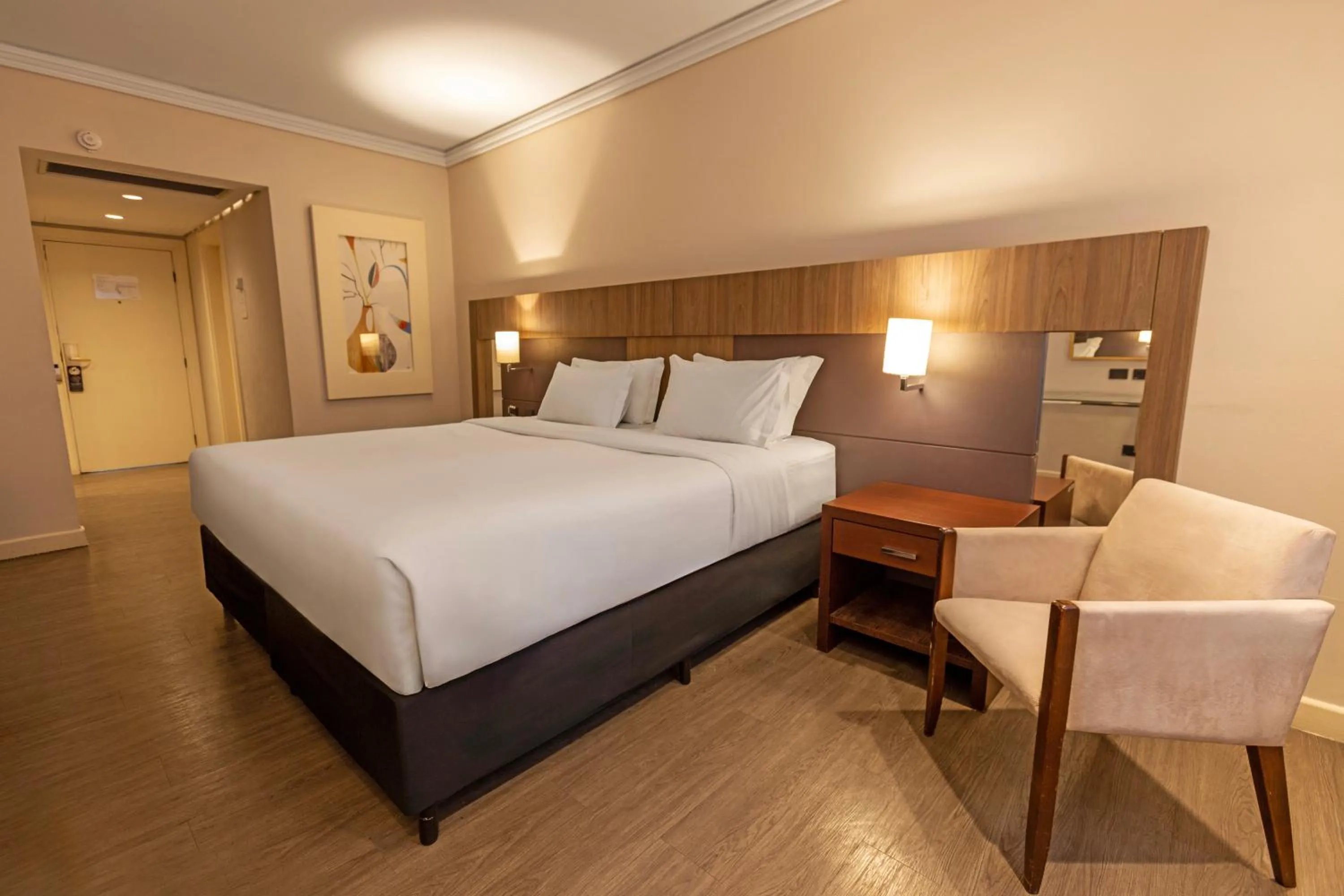 Bed in Grand Mercure Curitiba Rayon