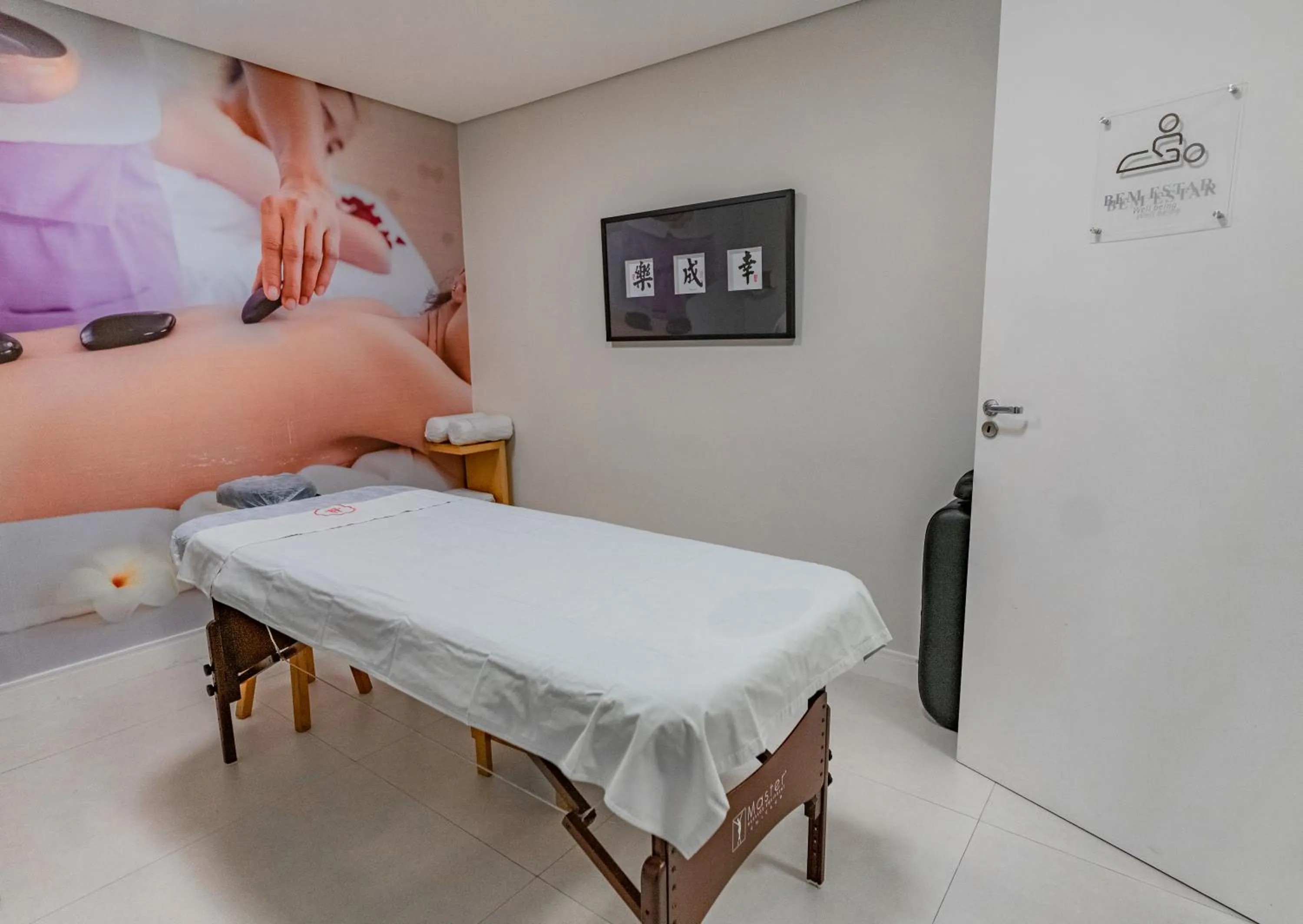 Massage in Grand Mercure Curitiba Rayon