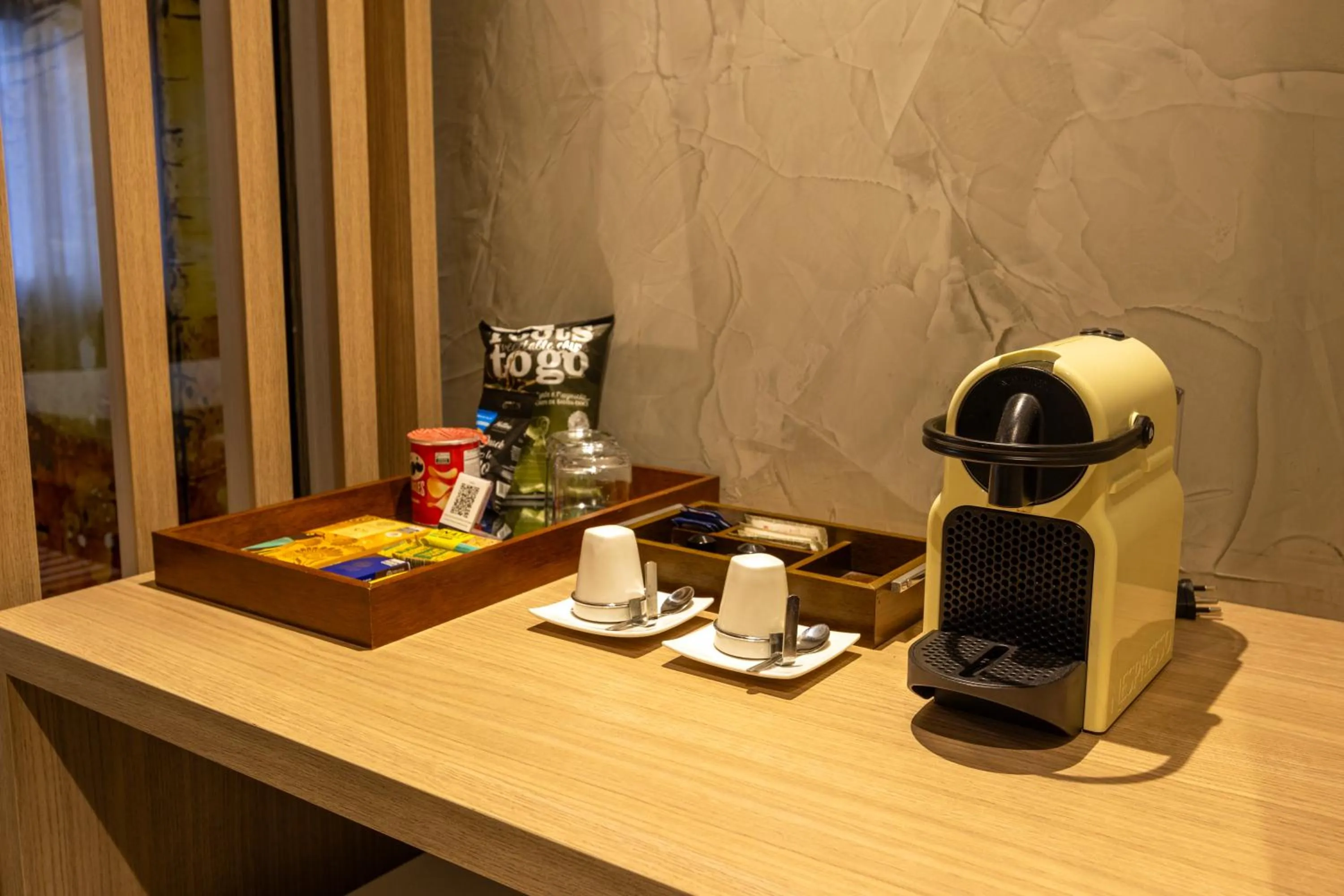 minibar in Grand Mercure Curitiba Rayon
