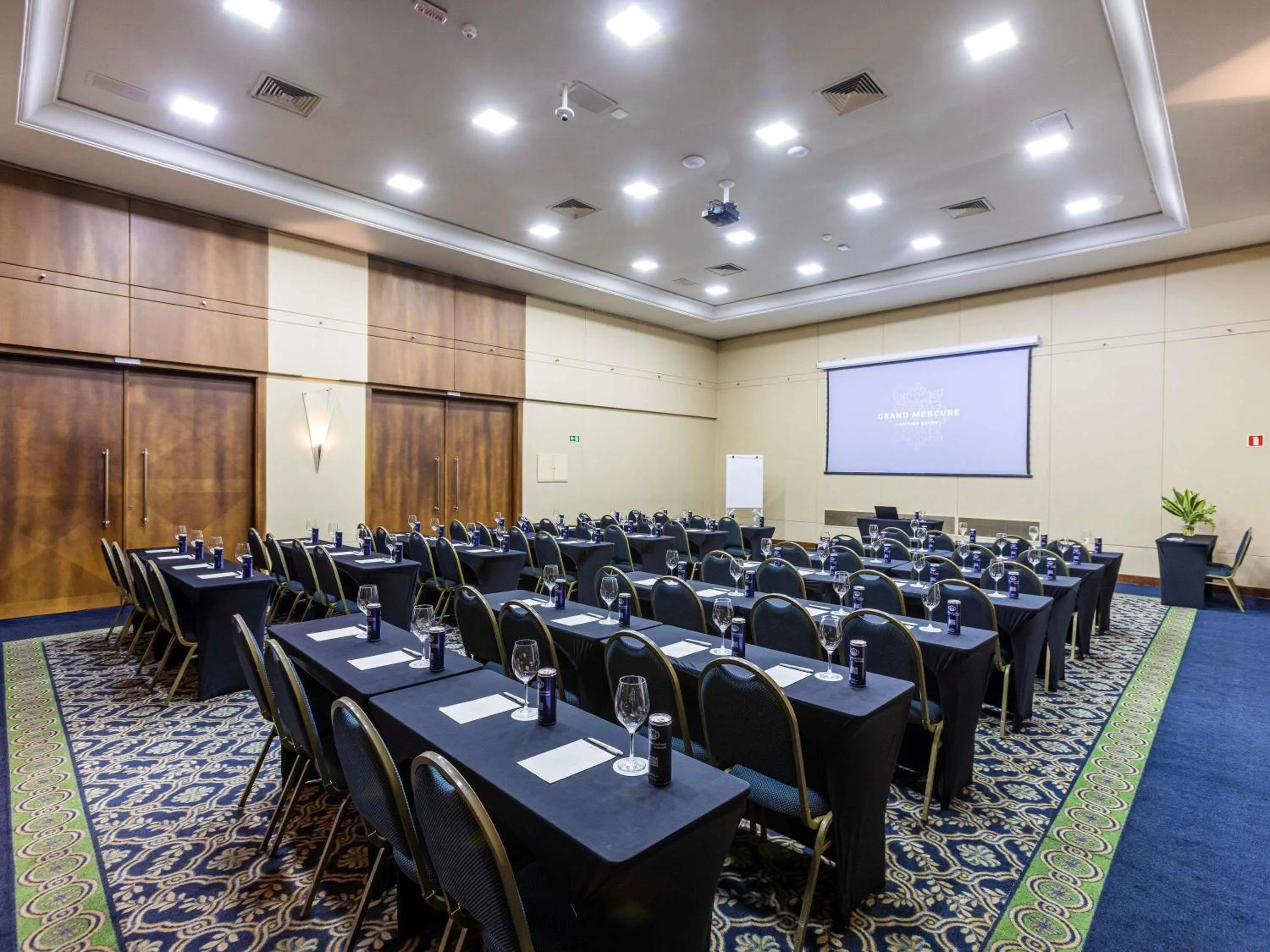 Meeting/conference room in Grand Mercure Curitiba Rayon