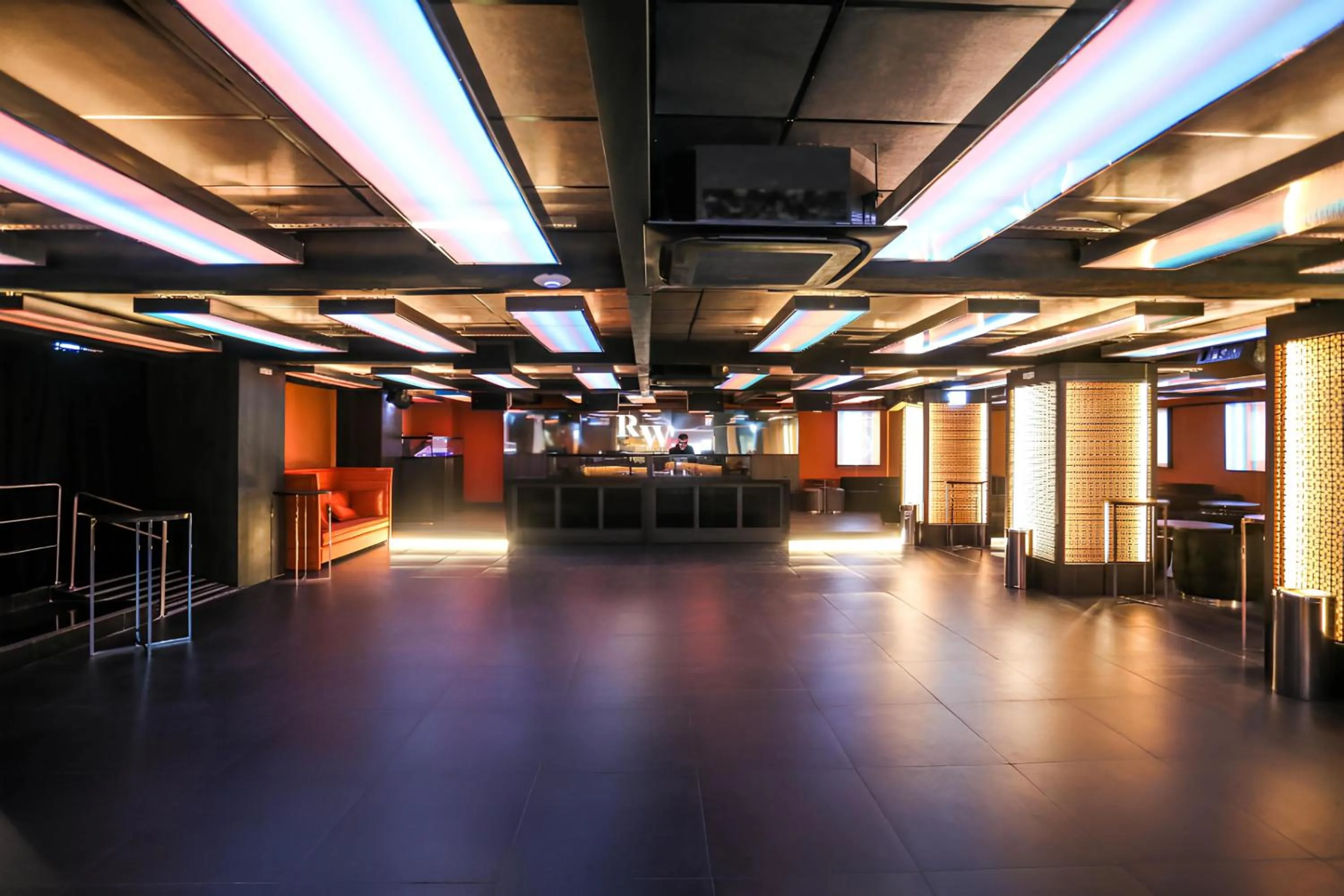 Nightclub / DJ in Grand Mercure Curitiba Rayon