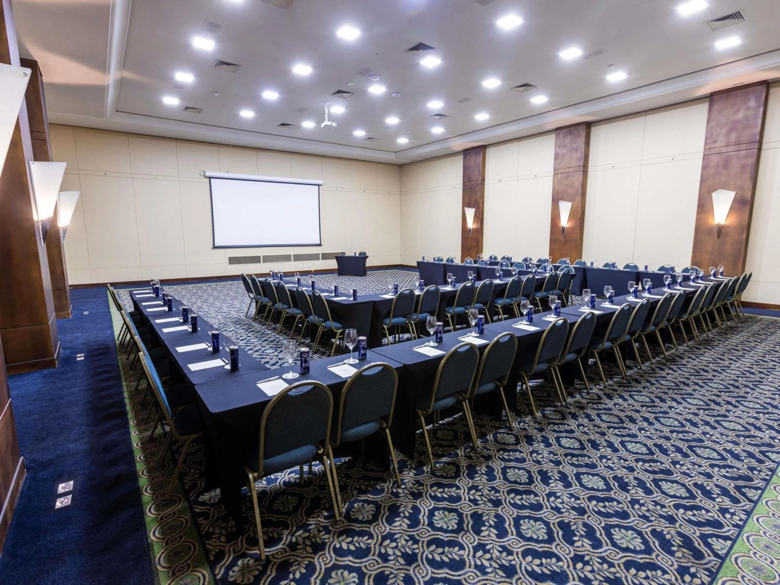 Meeting/conference room in Grand Mercure Curitiba Rayon