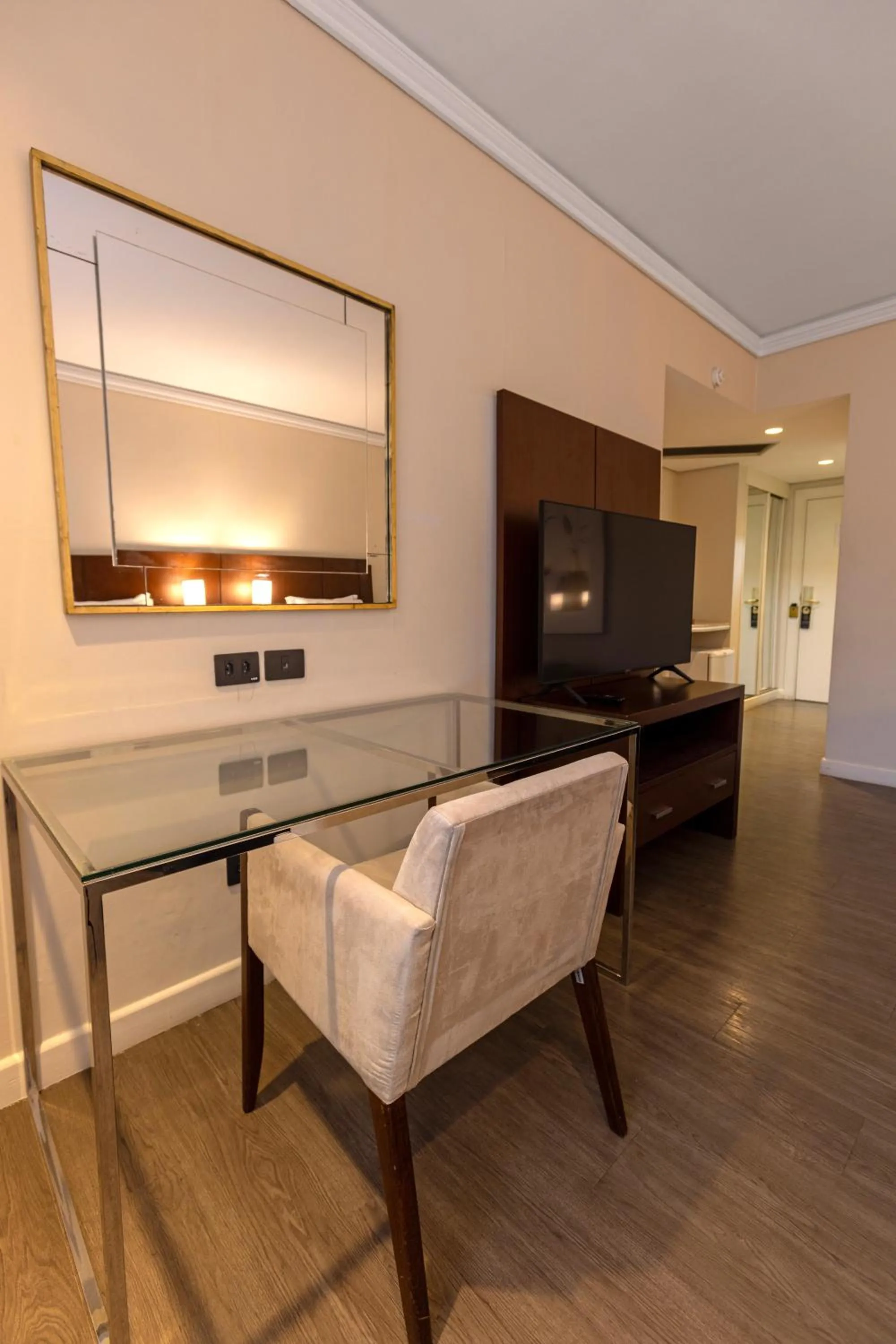 furniture in Grand Mercure Curitiba Rayon