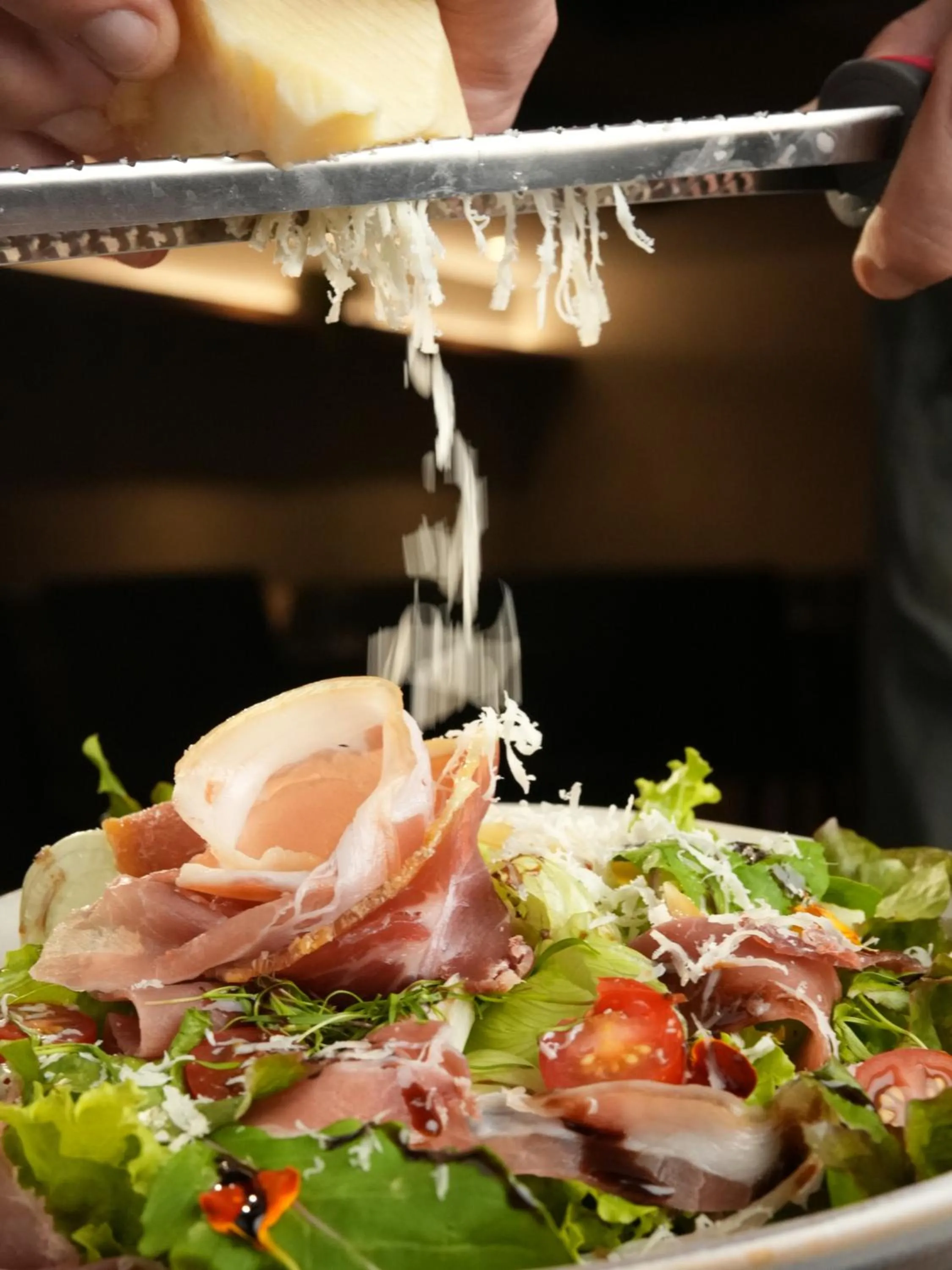 Restaurant/places to eat in Grand Mercure Curitiba Rayon