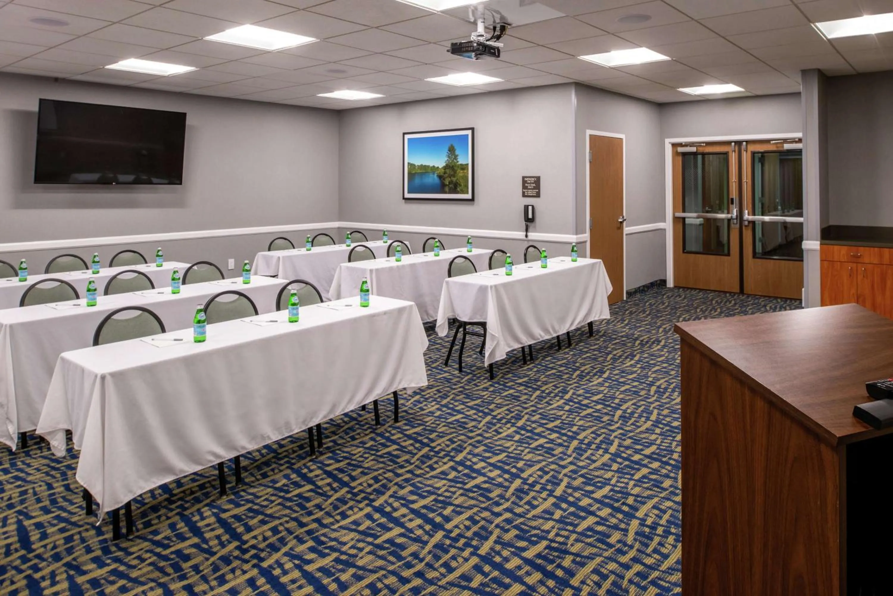 Meeting/conference room in Hampton Inn Eugene
