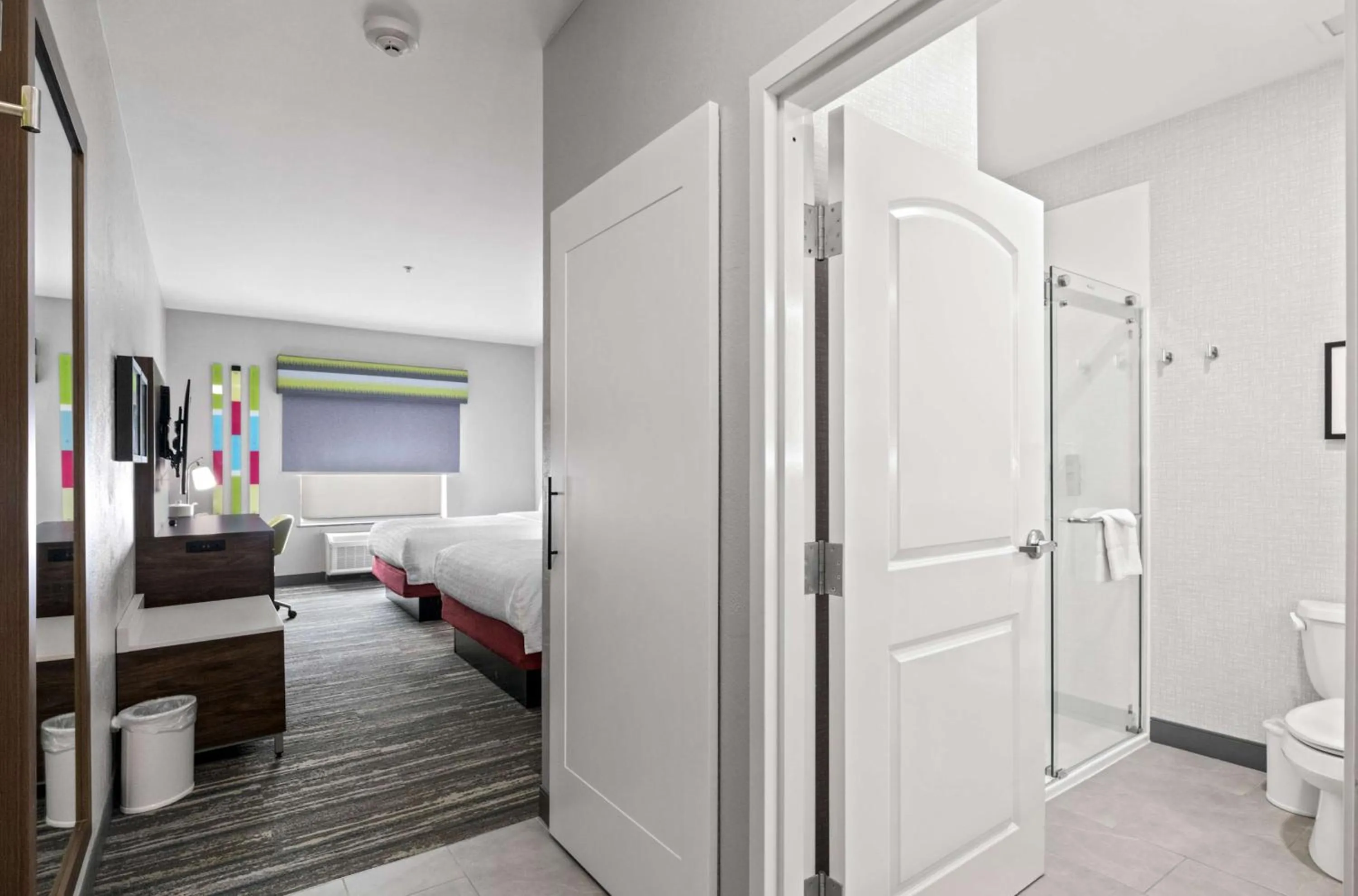 Bed in Hampton Inn & Suites Mount Pleasant