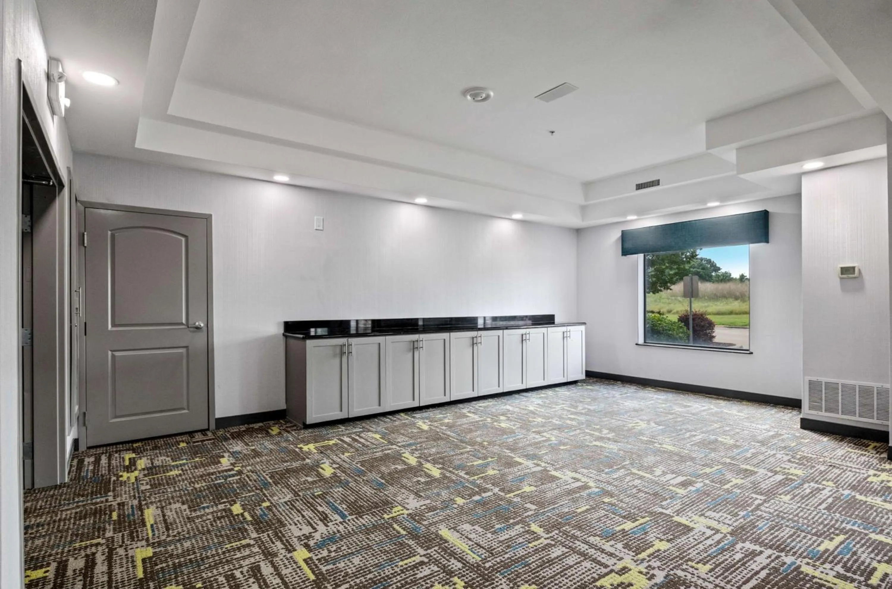 Meeting/conference room in Hampton Inn & Suites Mount Pleasant