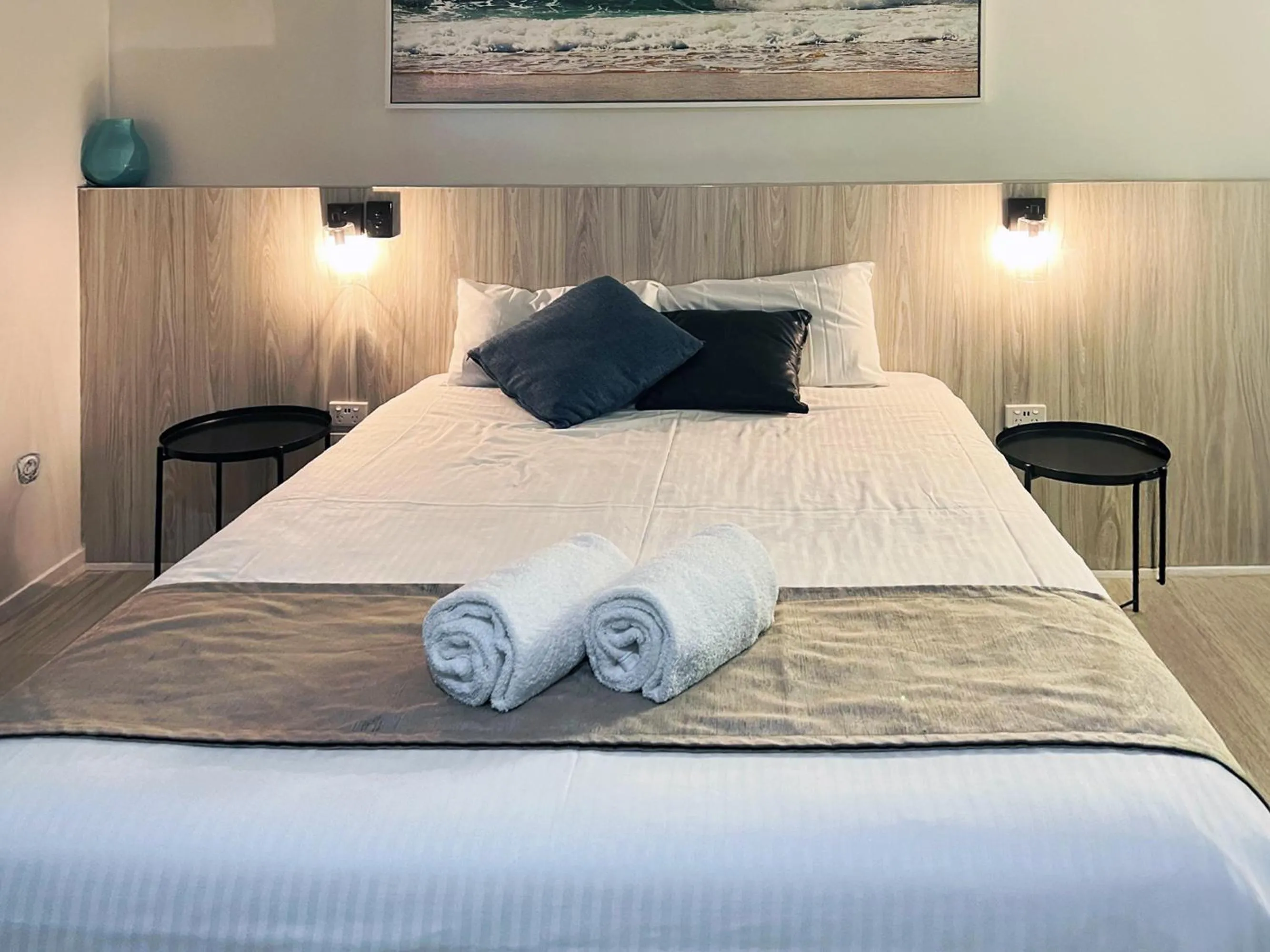 Bed in Caloundra Central Apartment Hotel Official