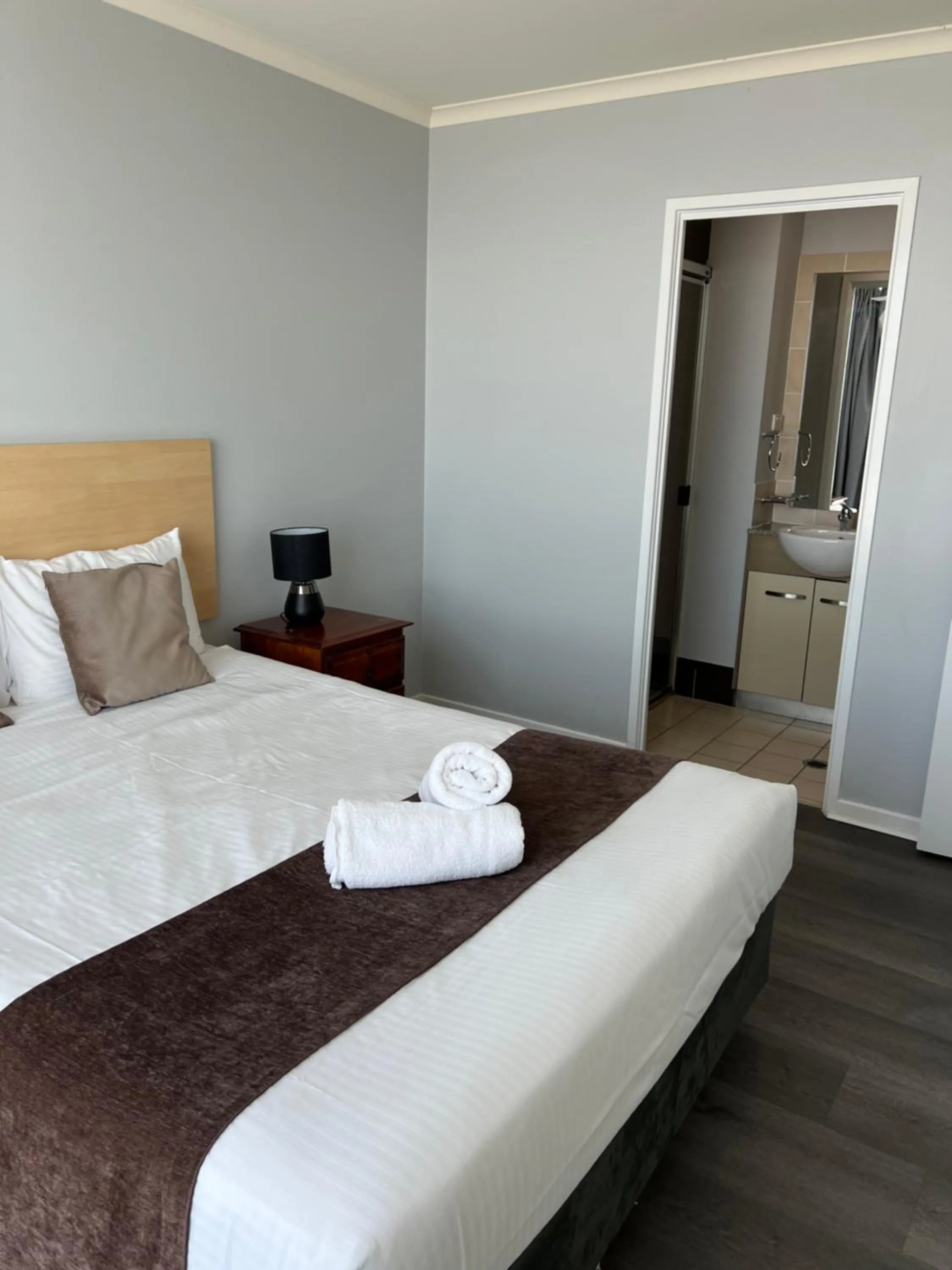 Bedroom, Bed in Caloundra Central Apartment Hotel Official