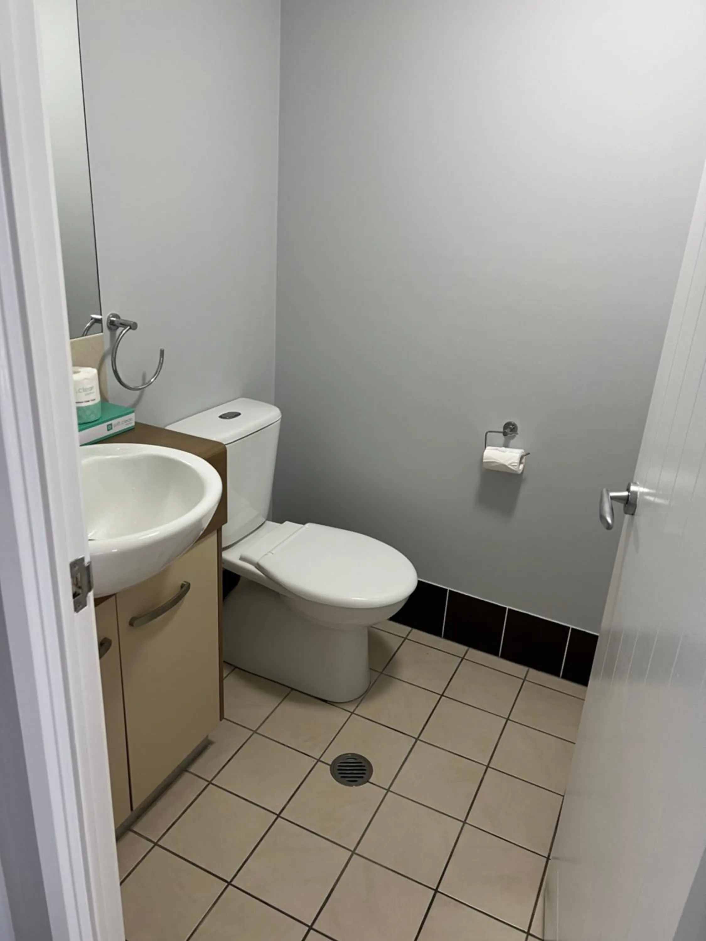 Bathroom in Caloundra Central Apartment Hotel Official