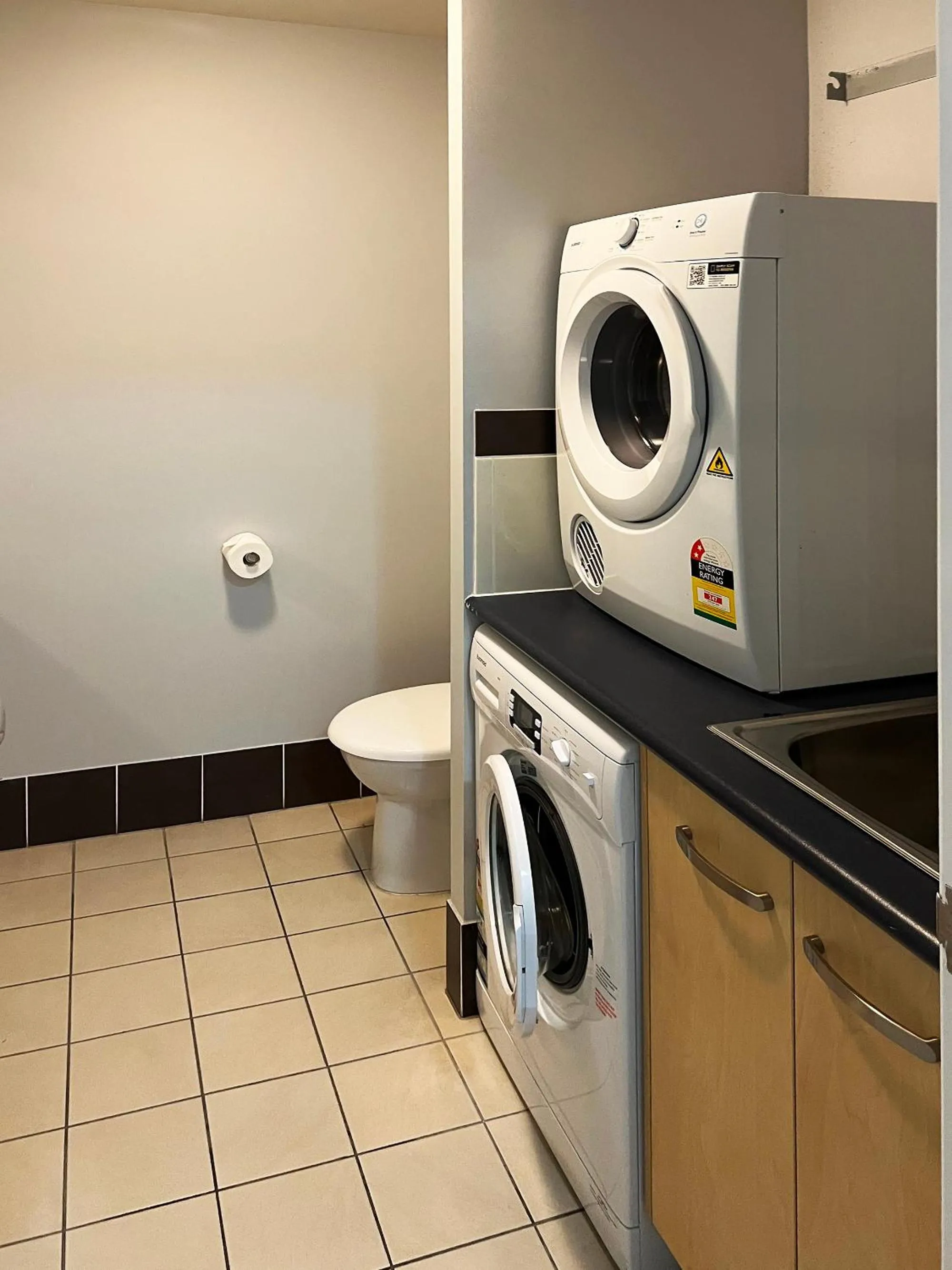 laundry in Caloundra Central Apartment Hotel Official