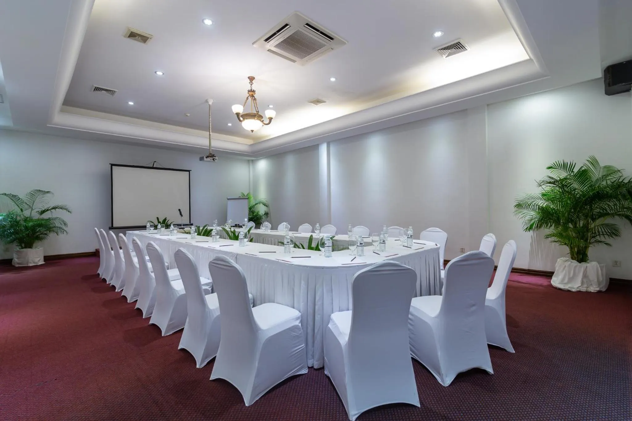 Meeting/conference room in Kingdom Angkor Hotel