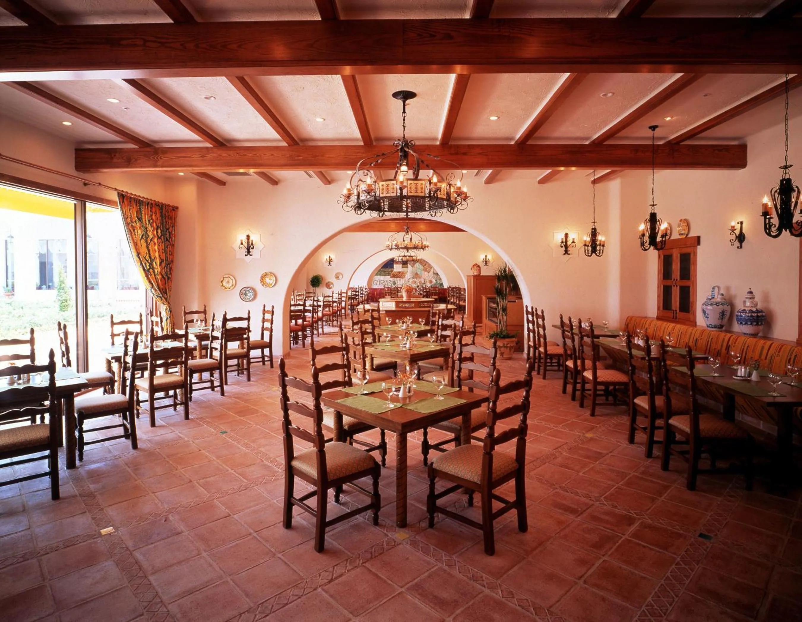 Restaurant/places to eat in Hotel Shima Spain Mura