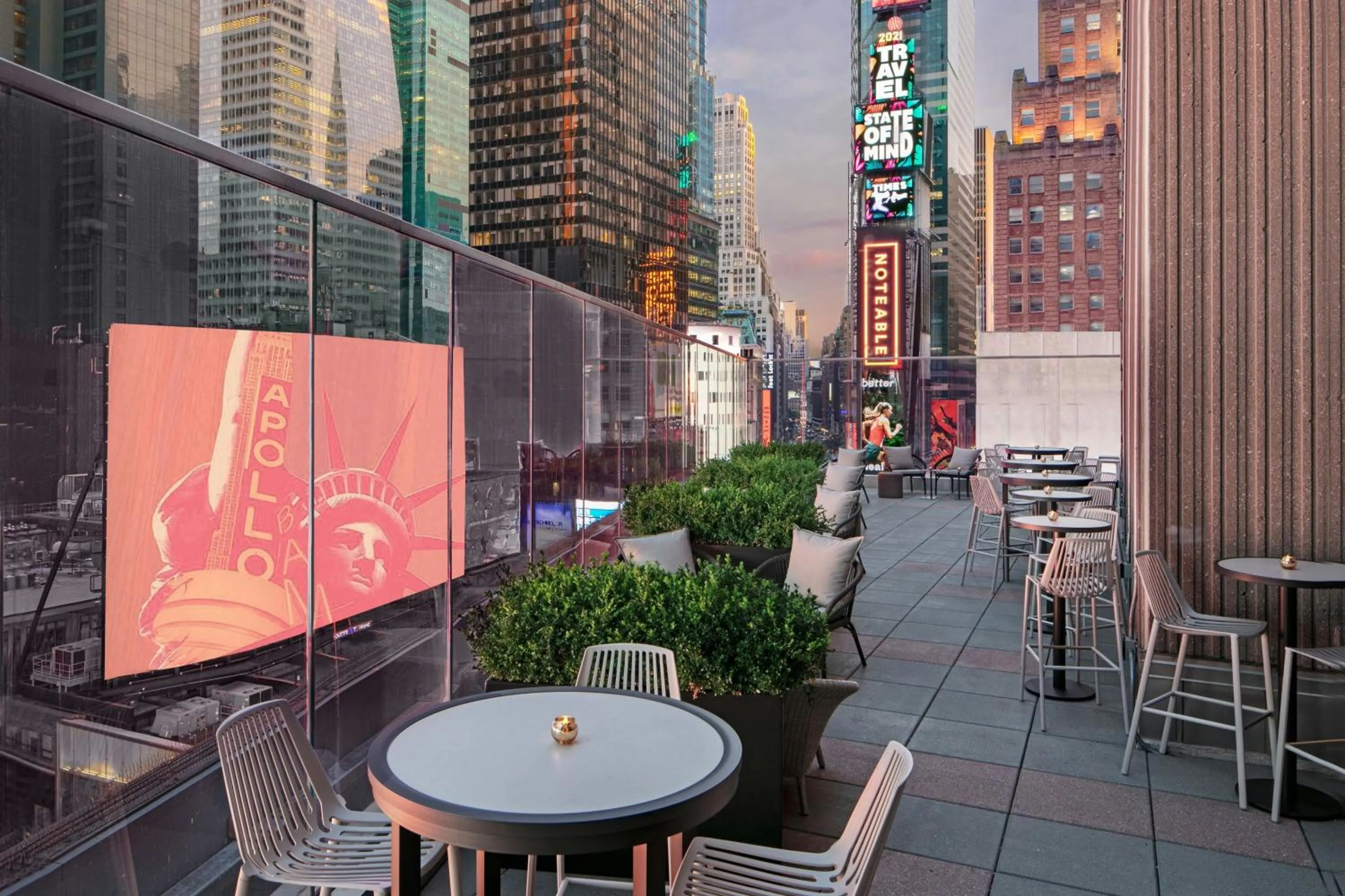 Lounge or bar in New York Marriott Marquis