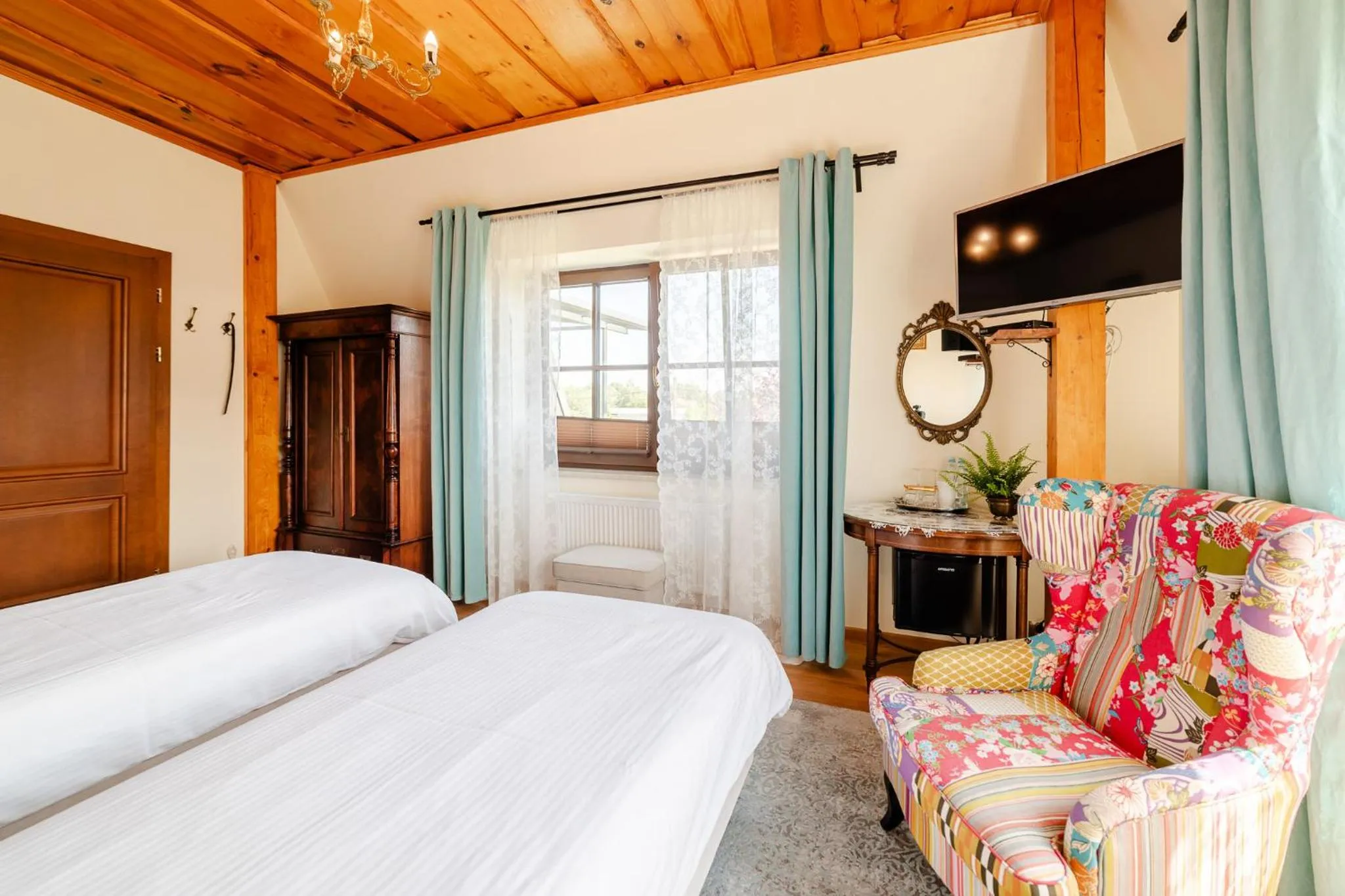 Bed in RetroHouse - wypoczynek dla dorosłych, B&B