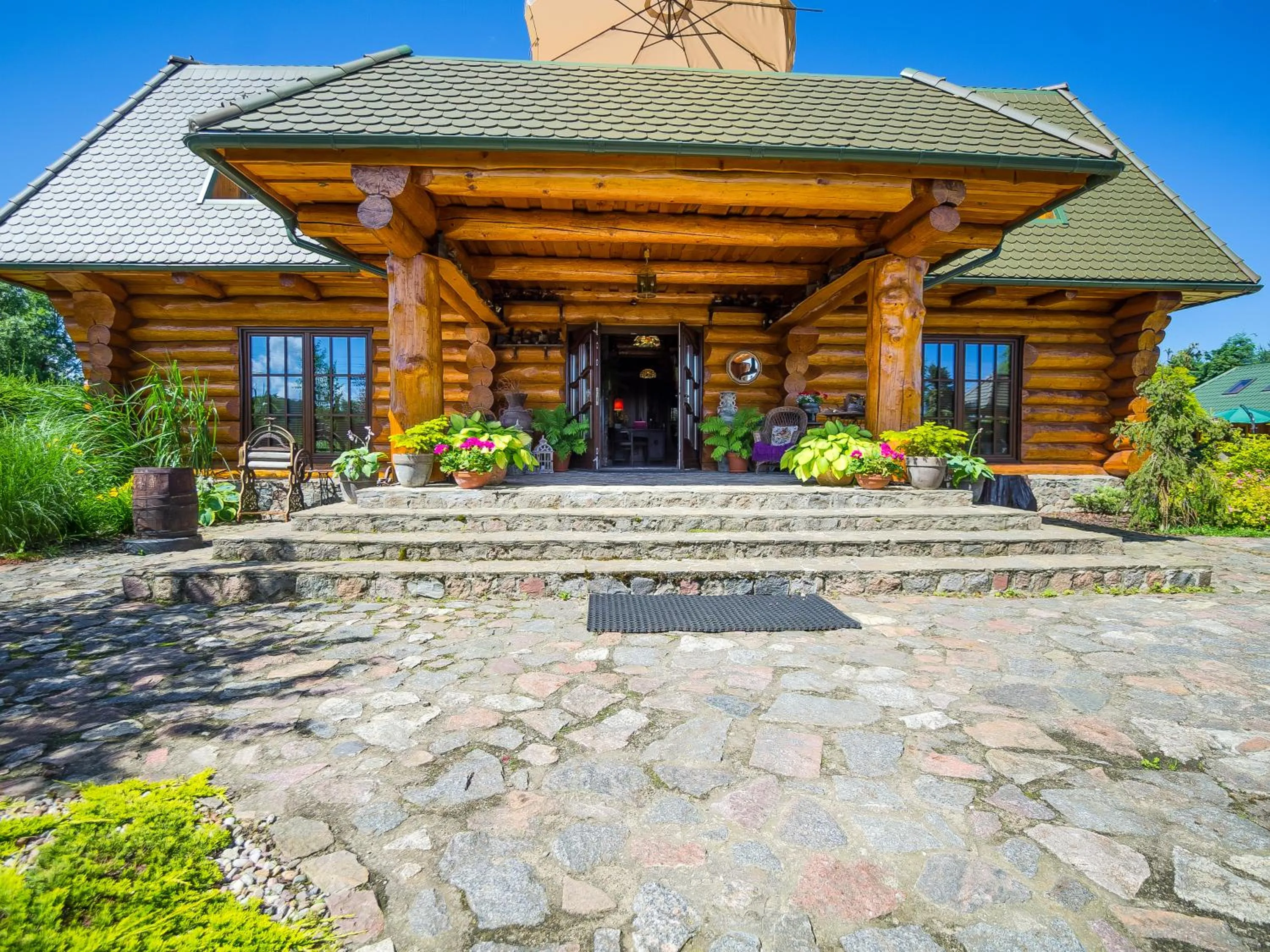 Property building in RetroHouse - wypoczynek dla dorosłych, B&B