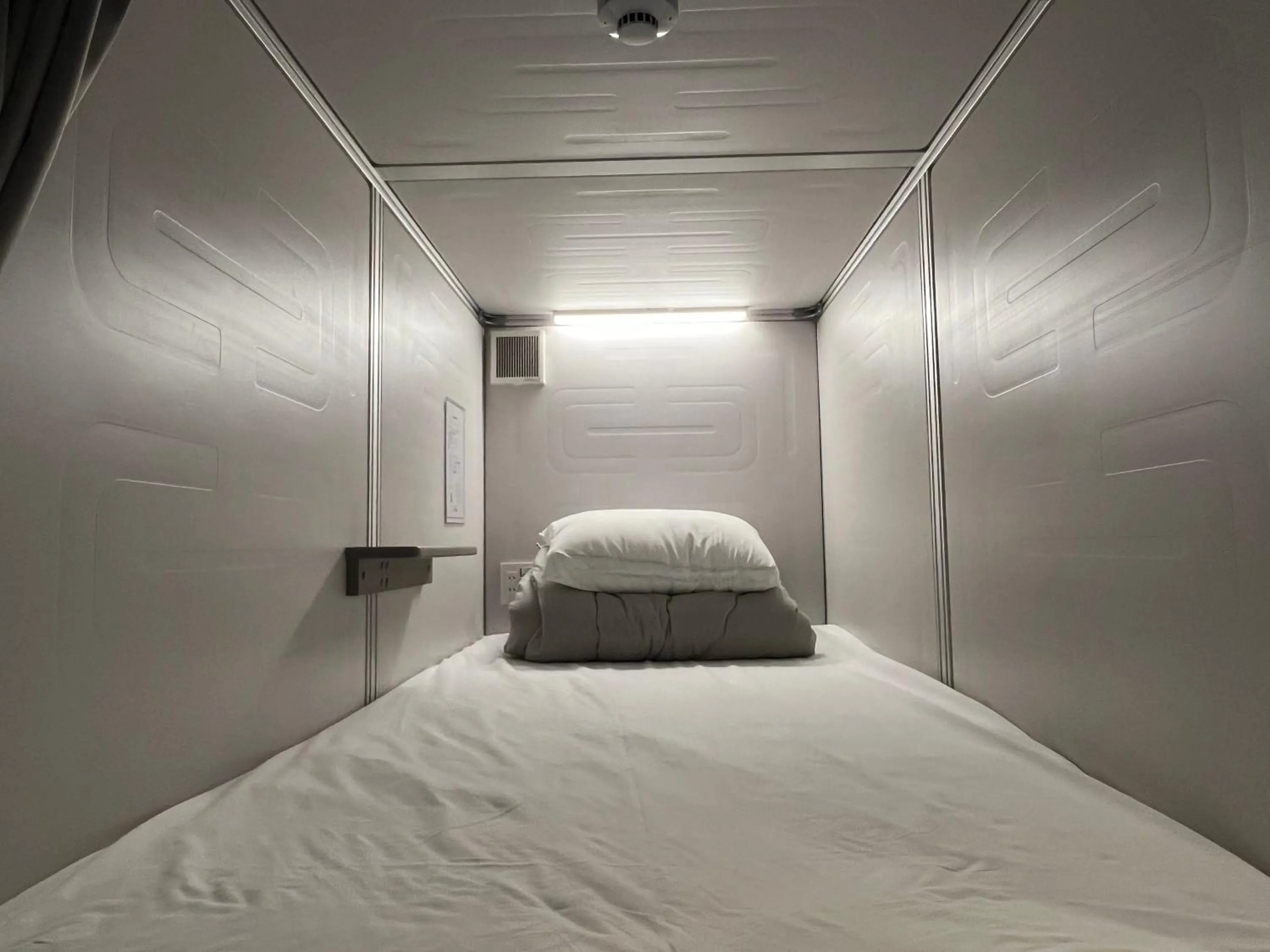 Bed in Business Hotel Legato