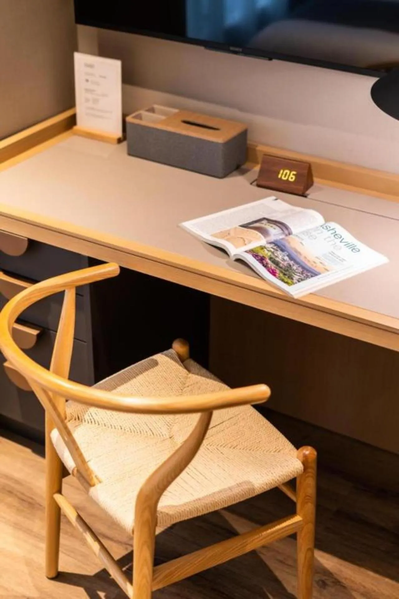 Decorative detail in Dash Living on Prat