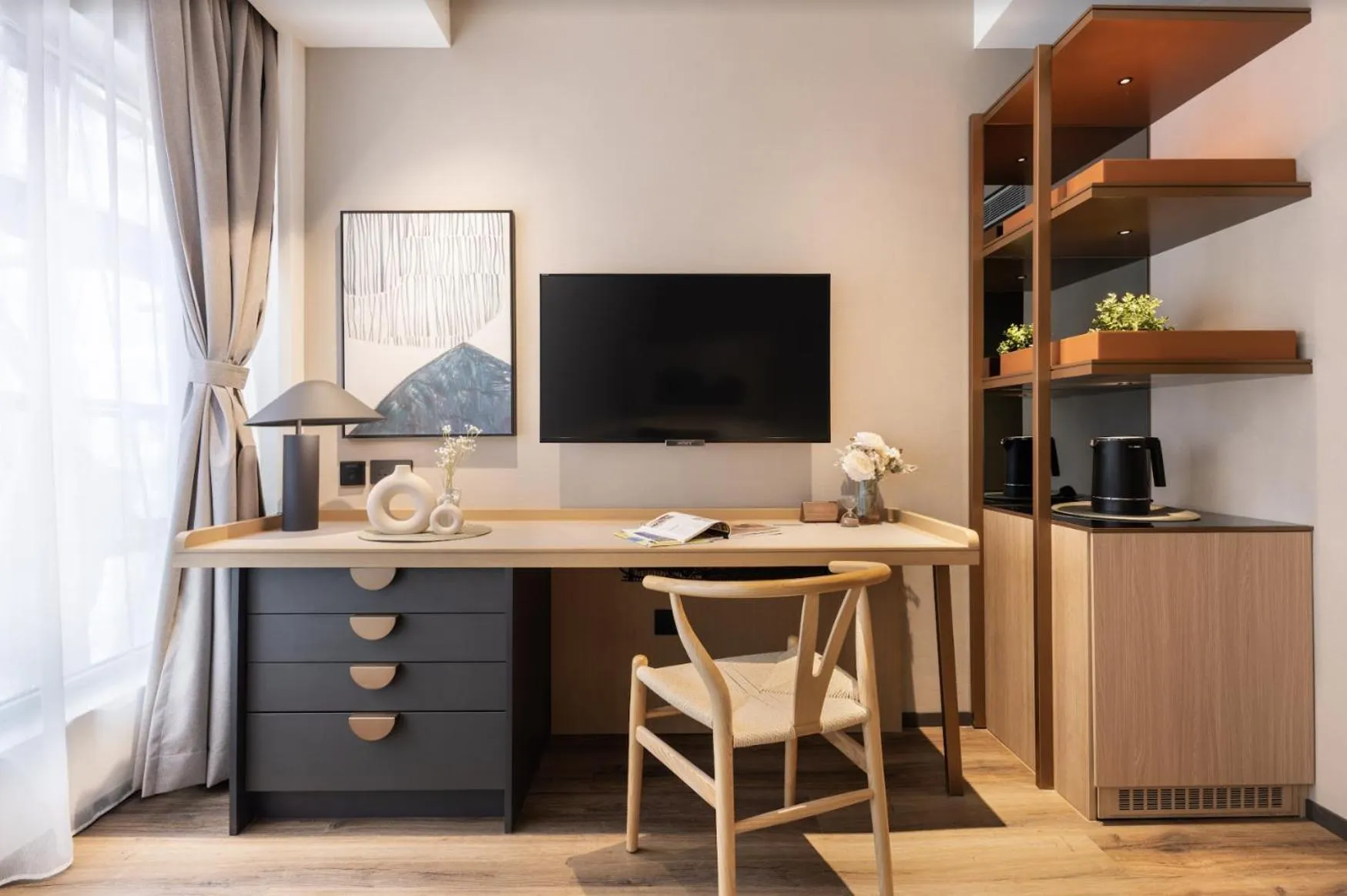 TV and multimedia in Dash Living on Prat