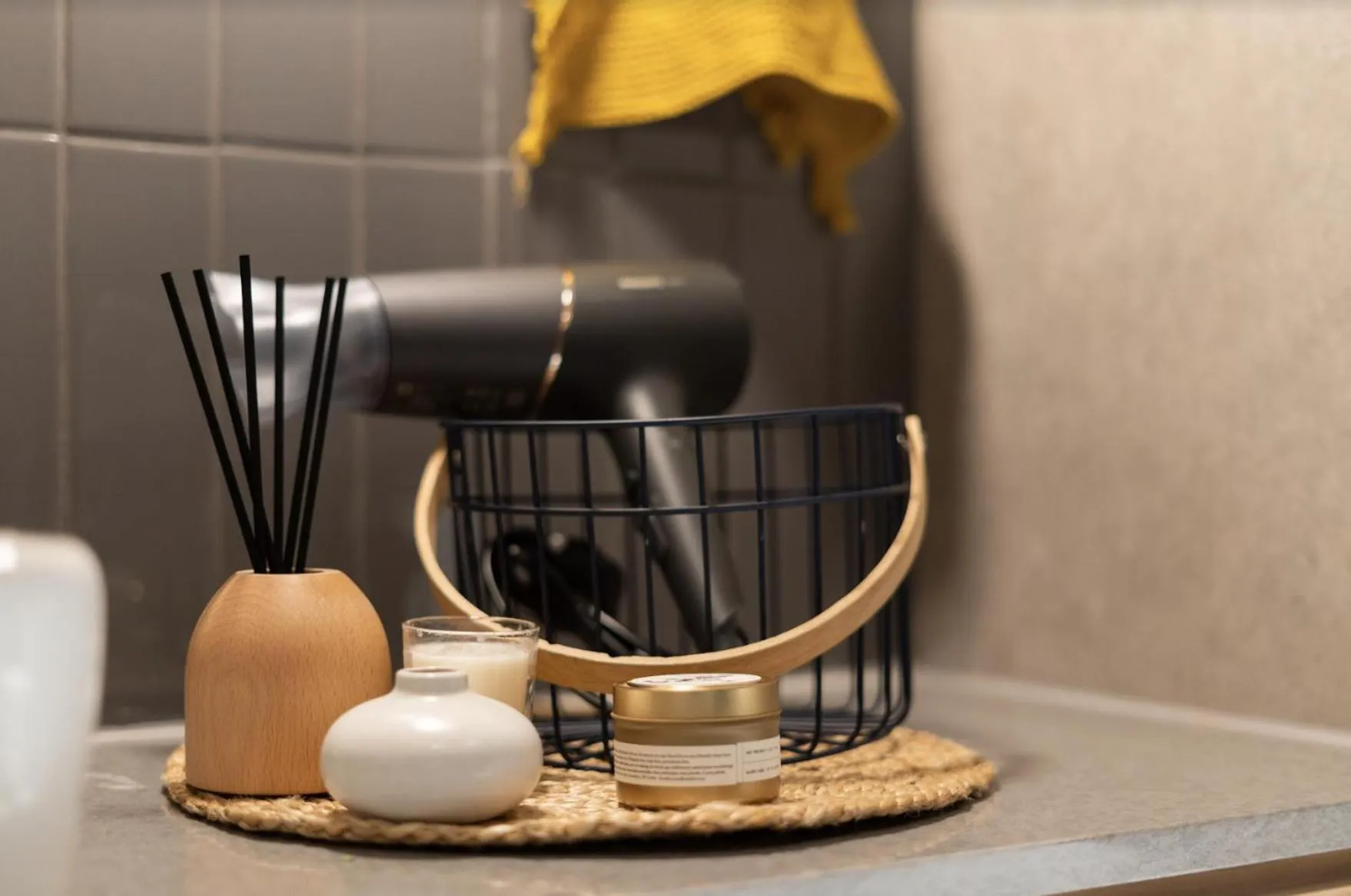 Bathroom in Dash Living on Prat