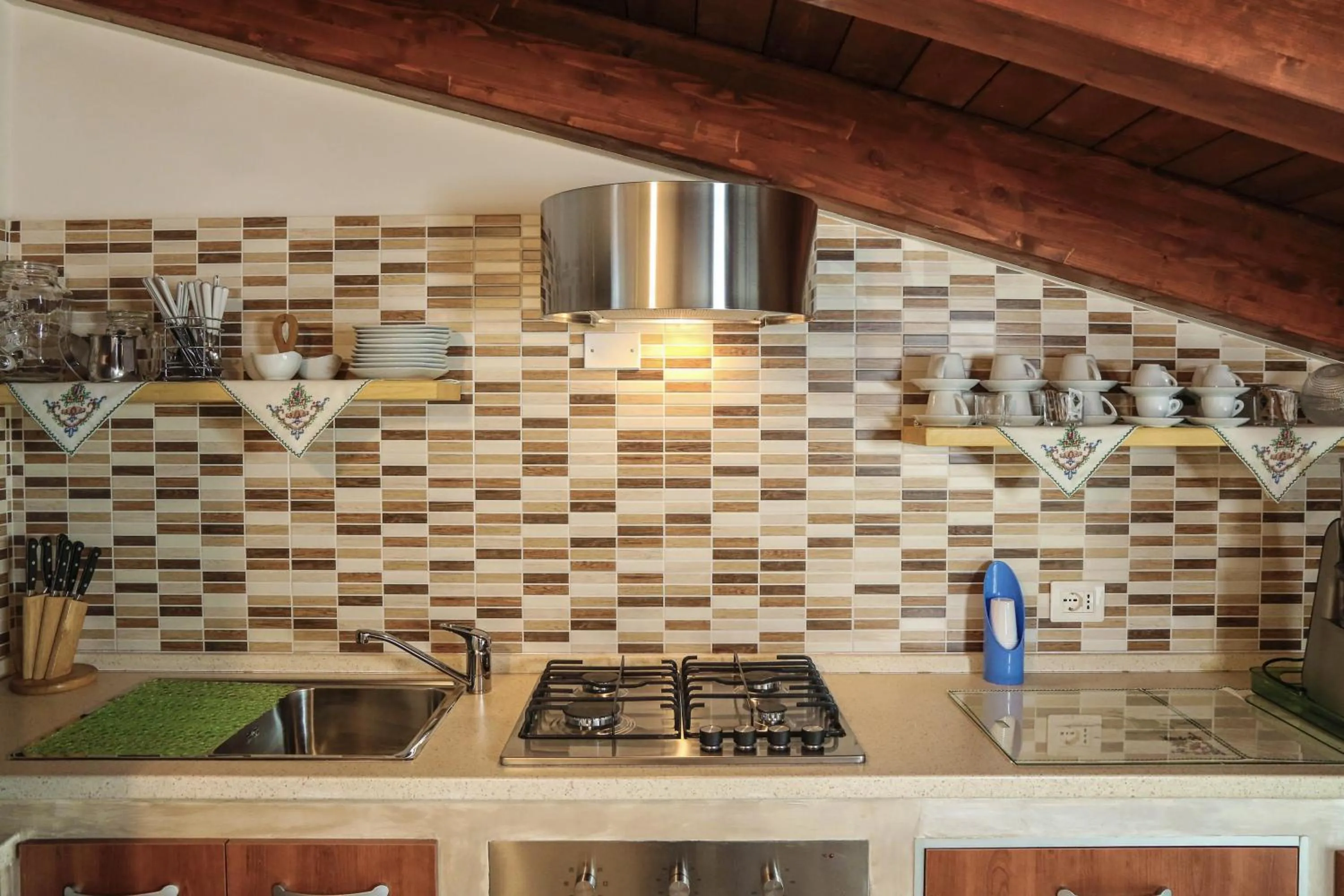 Kitchen or kitchenette in Le mansardine