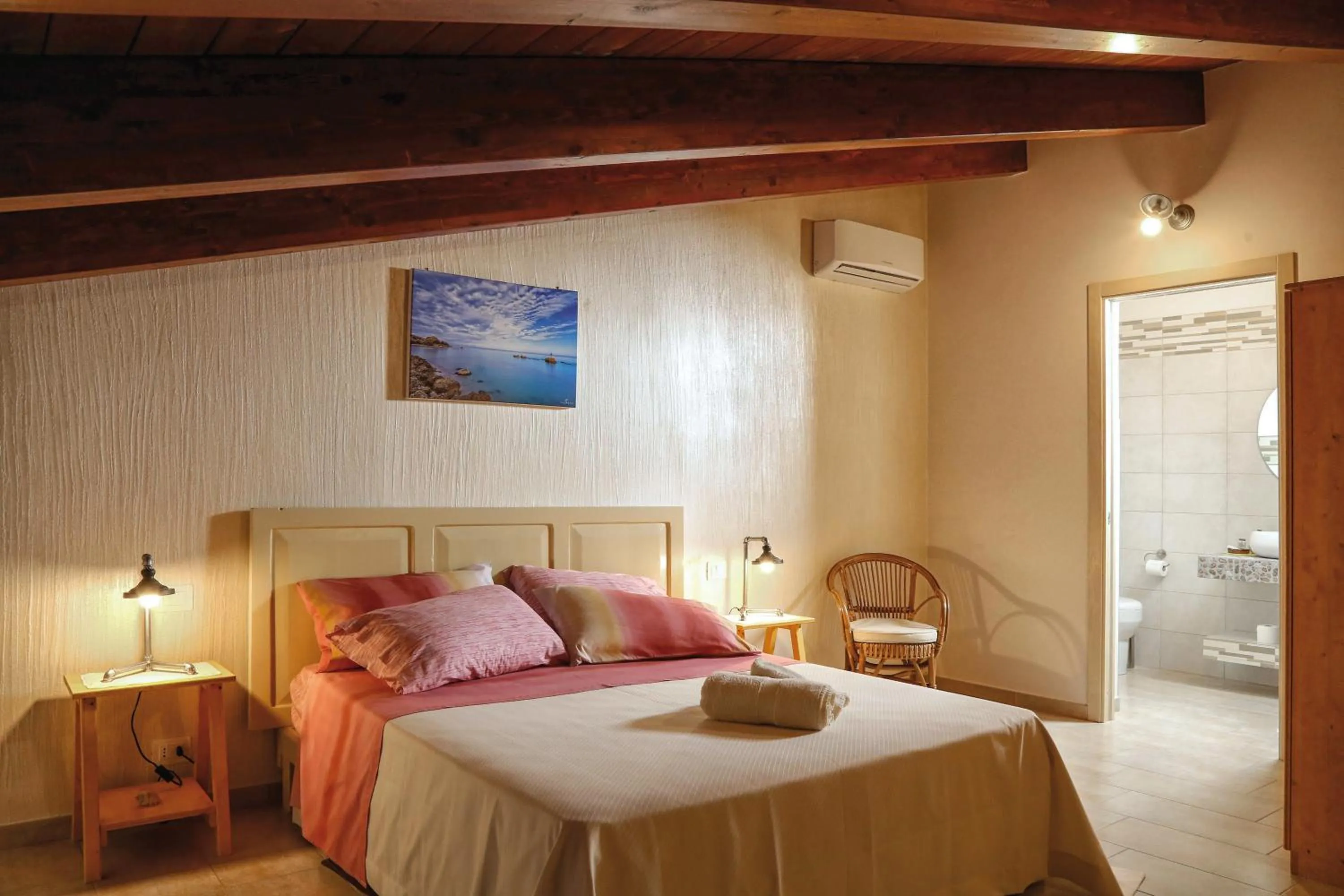 Bed in Le mansardine