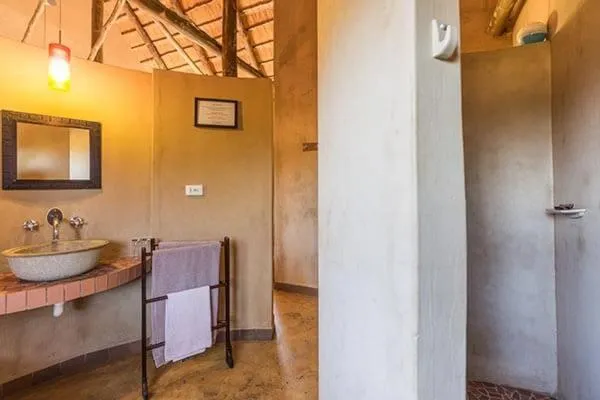 Shower in AmaZulu Lodge