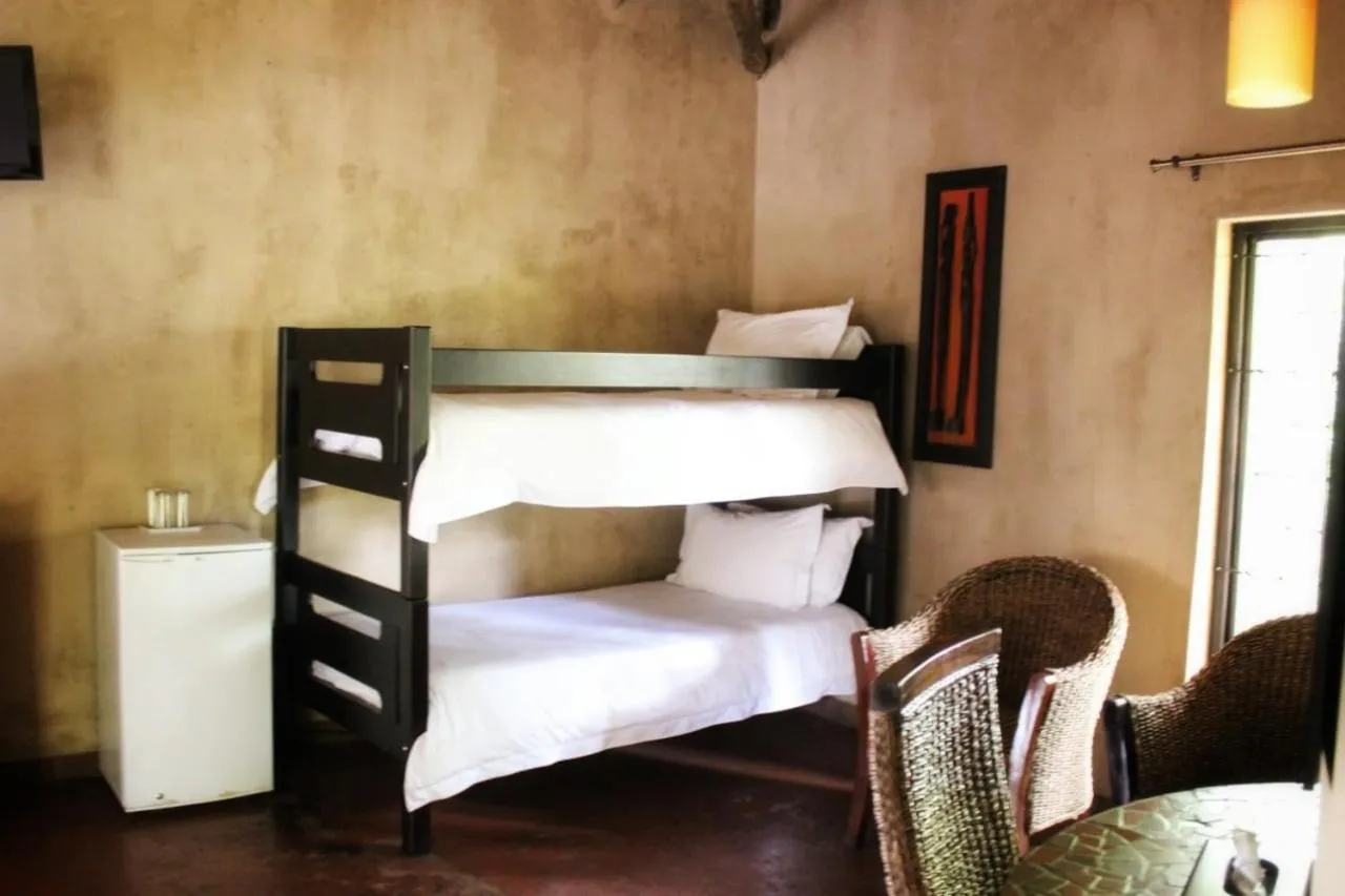 bunk bed, Bed in AmaZulu Lodge