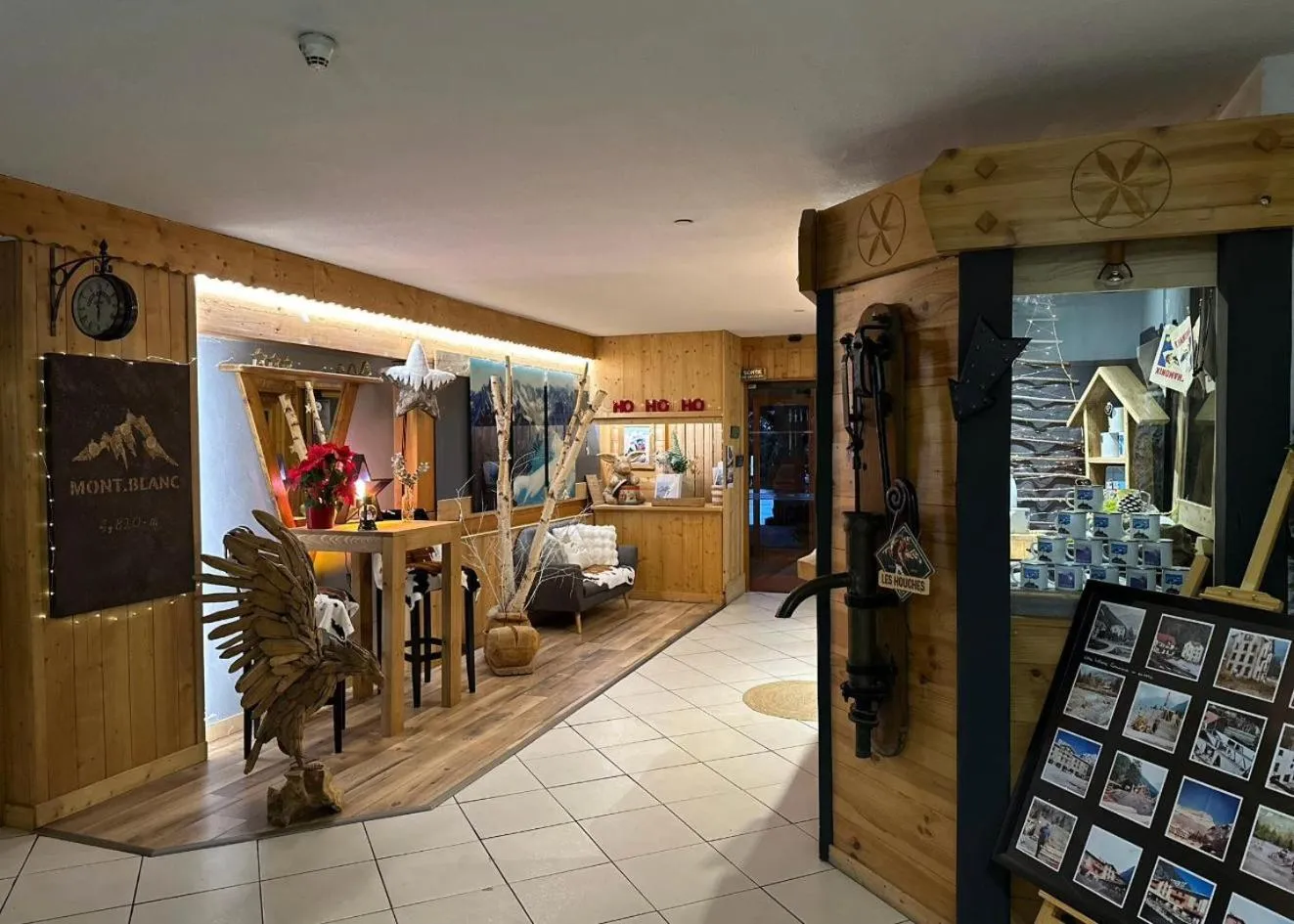 Lobby or reception in Fontaine du Mont Blanc Hotel & Spa