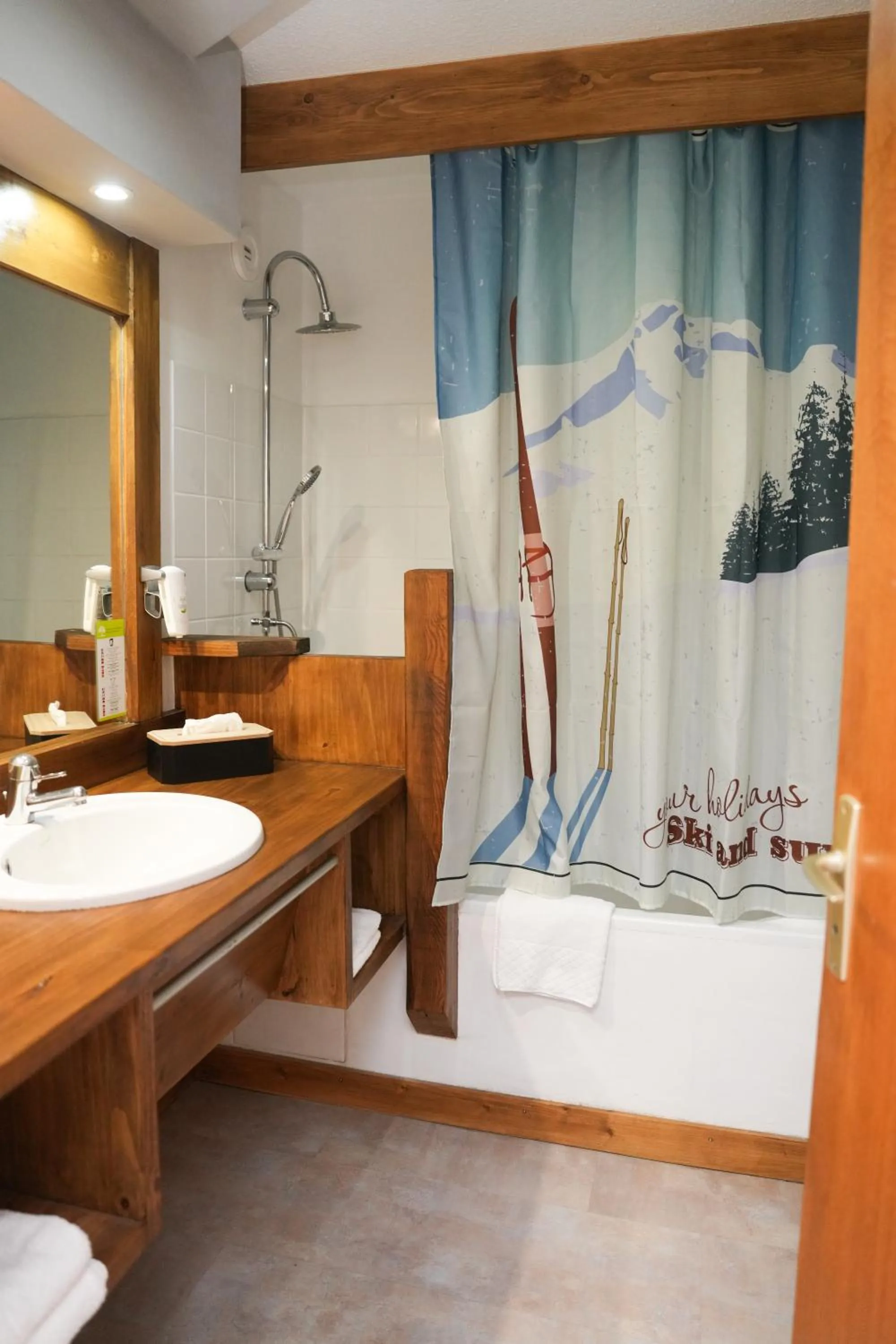 View (from property/room), Bed in Fontaine du Mont Blanc Hotel & Spa