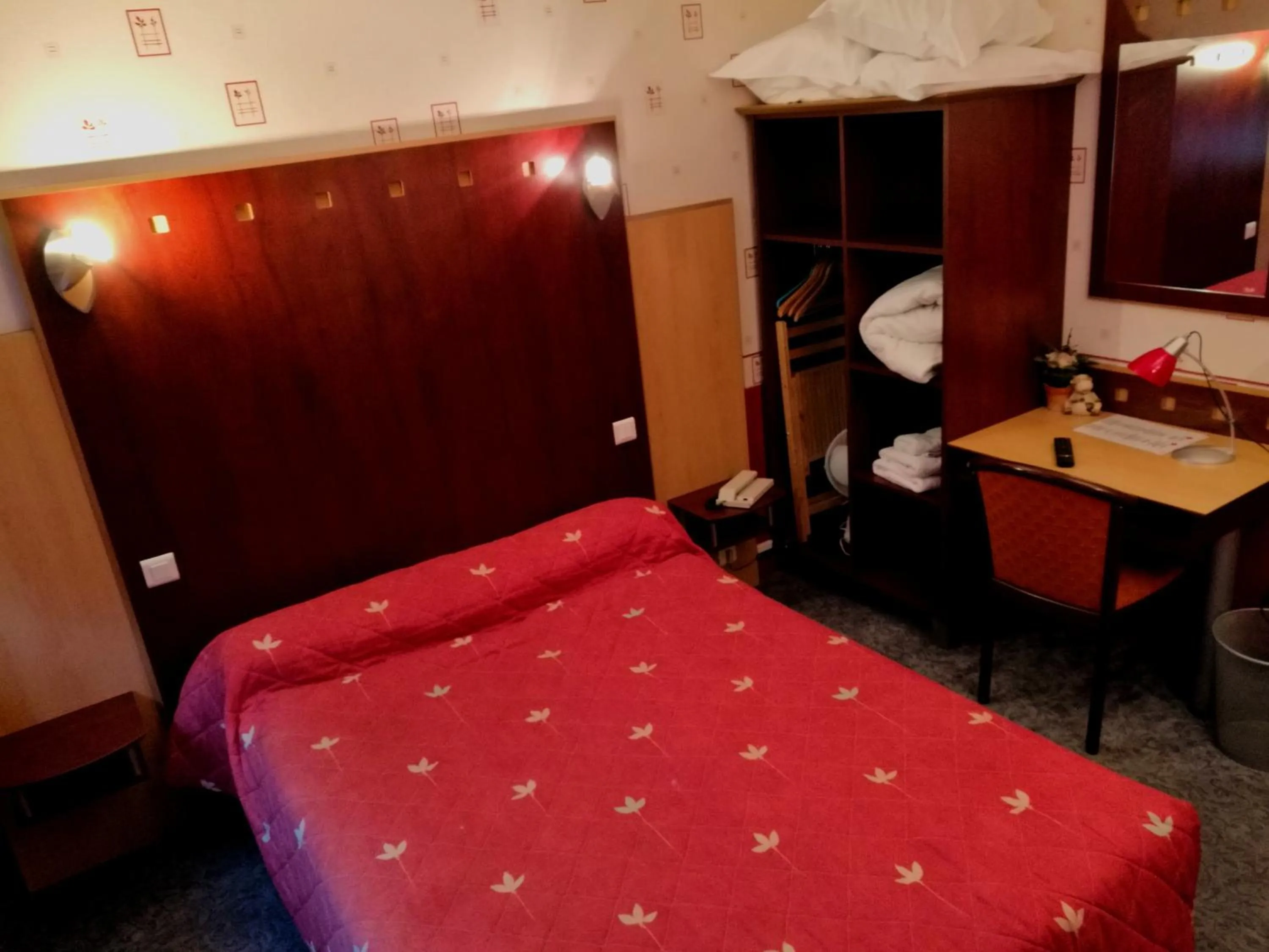 Photo of the whole room, Bed in Le relais du Haut Limousin