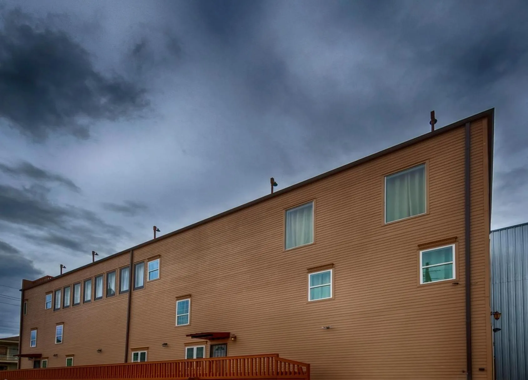 Property building in Urban Condos with Spacious Rooms & Amenities