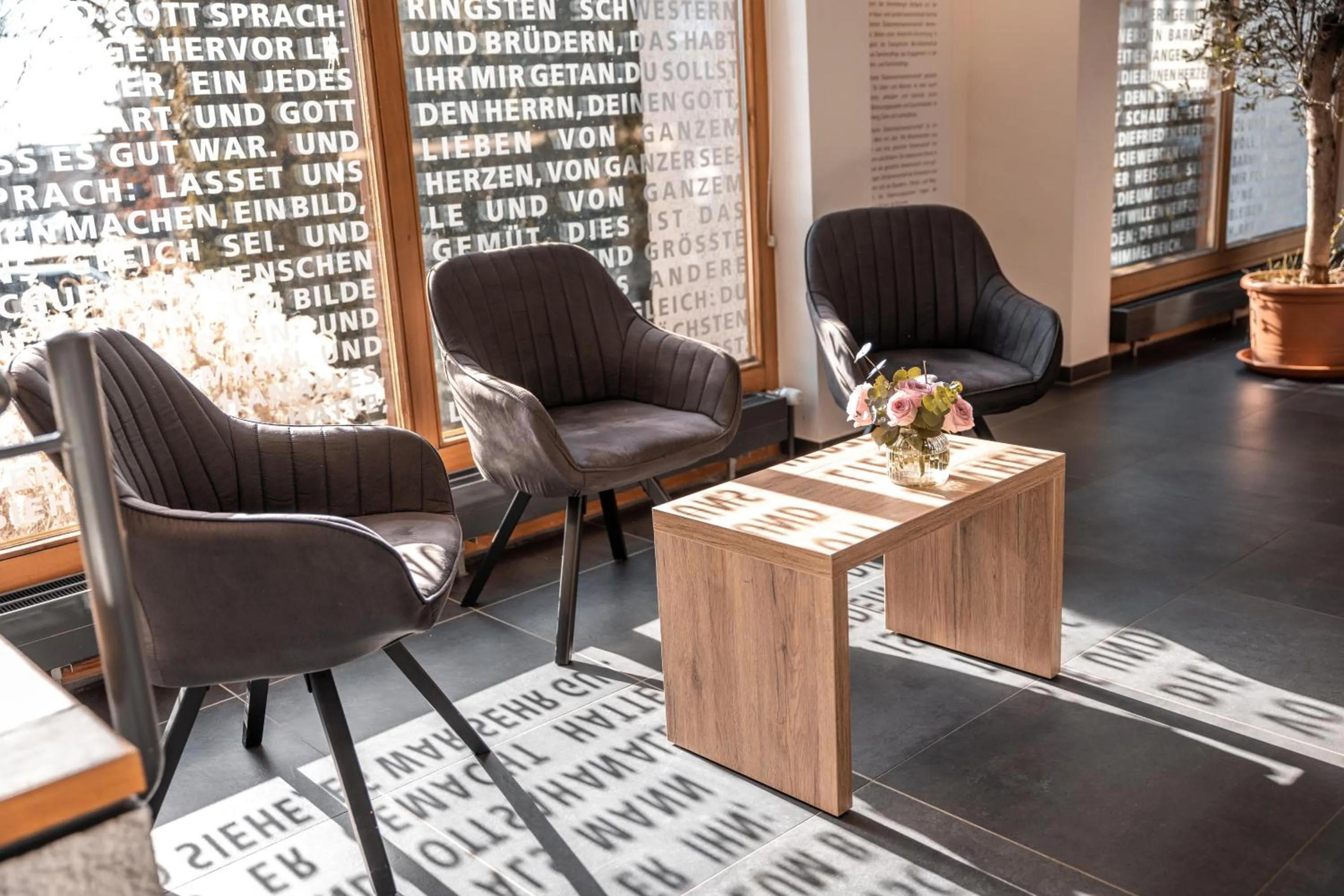 Lobby or reception in Hotel am Schlossberg