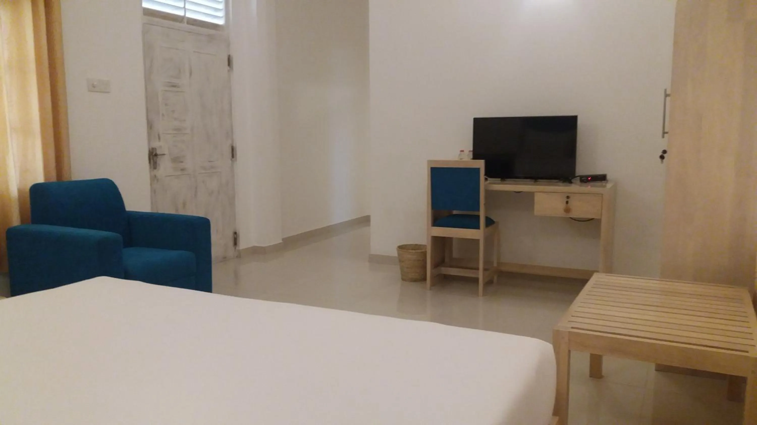 TV and multimedia in Epic Unawatuna