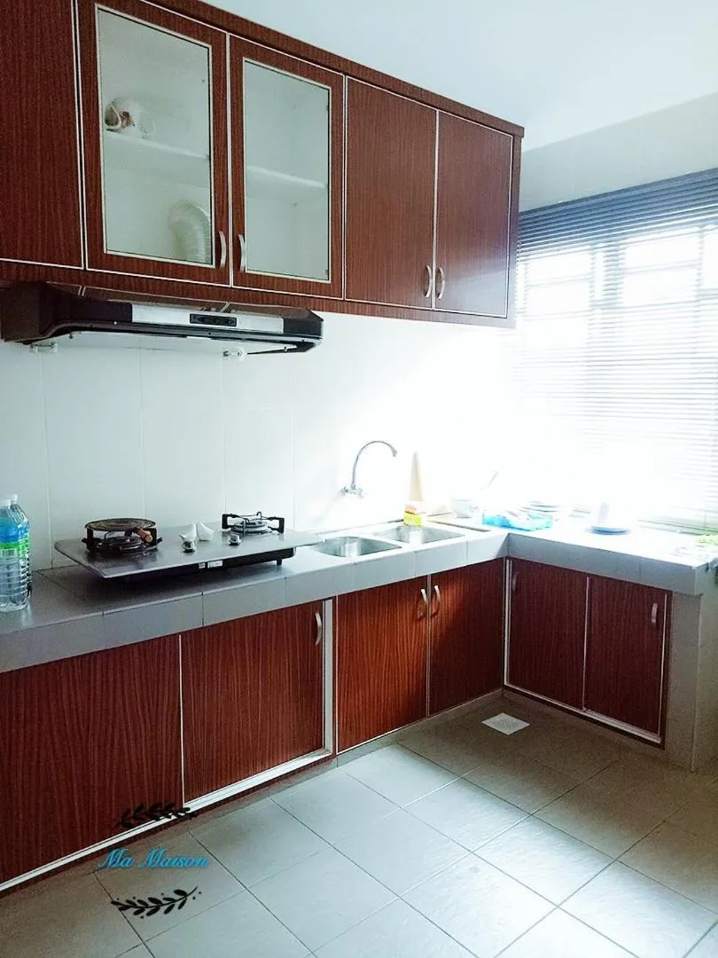 Kitchen or kitchenette in Sri Manjung Ma Maison Homestay