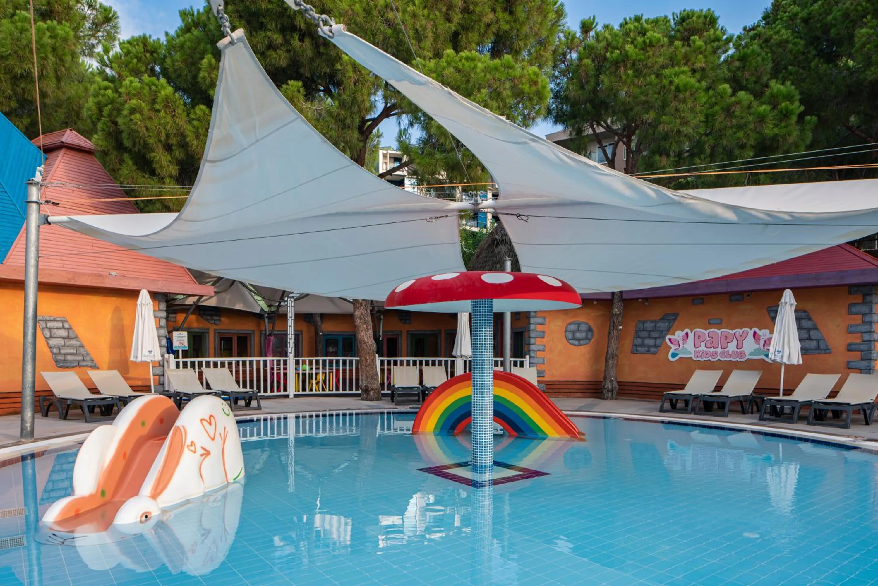 Swimming pool in Papillon Ayscha Resort & Spa