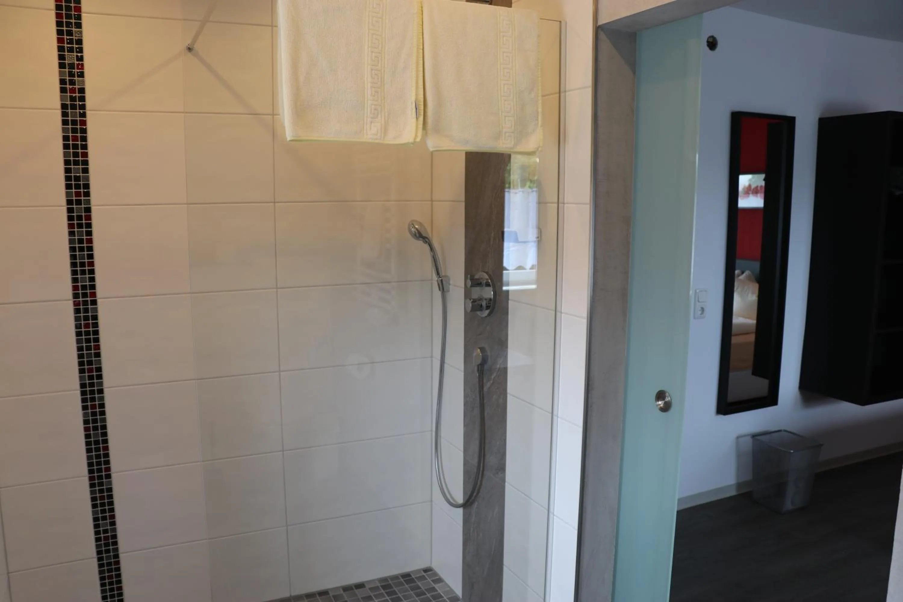 Shower in Gasthof Post