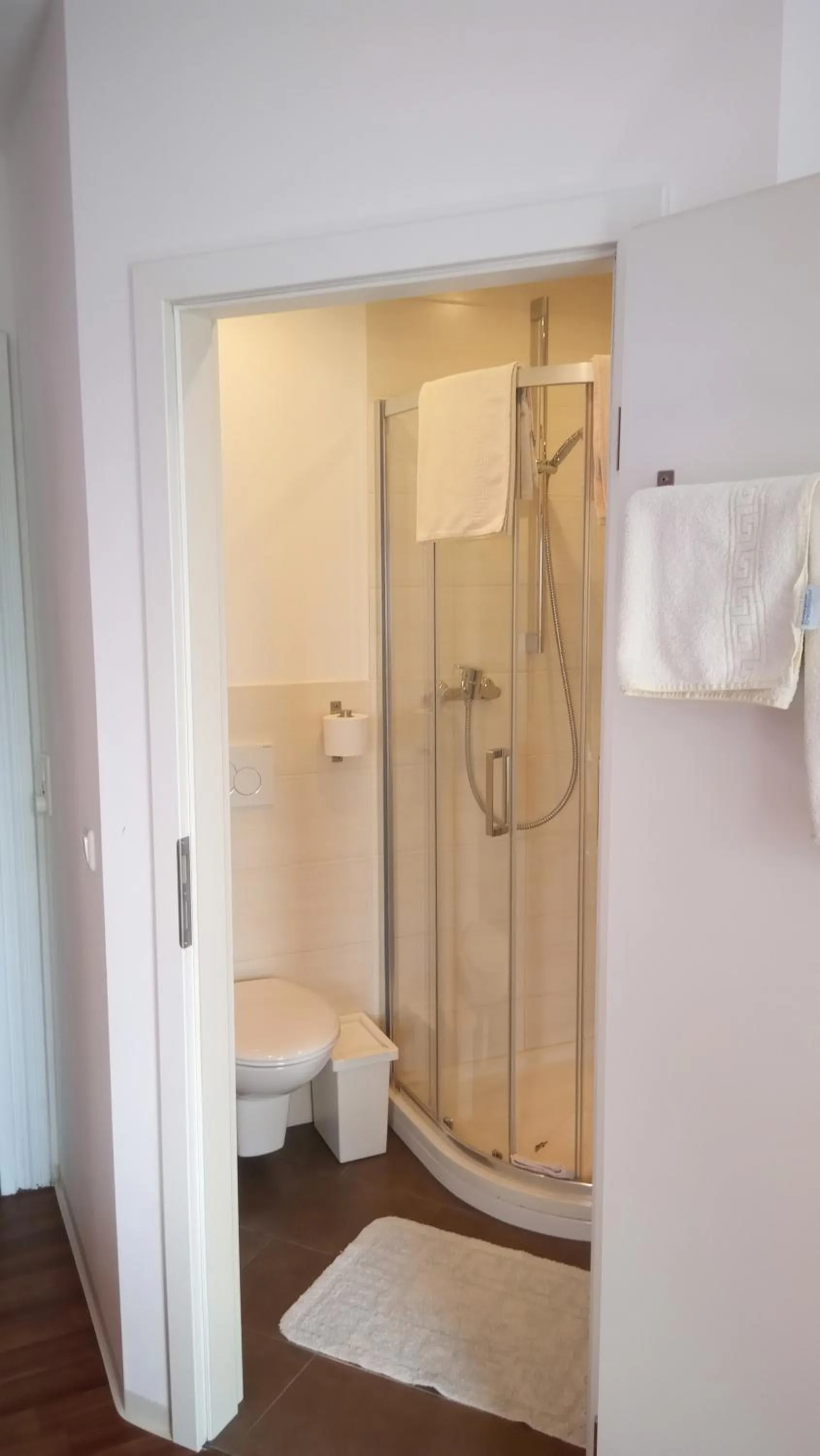 Shower in Gasthof Post