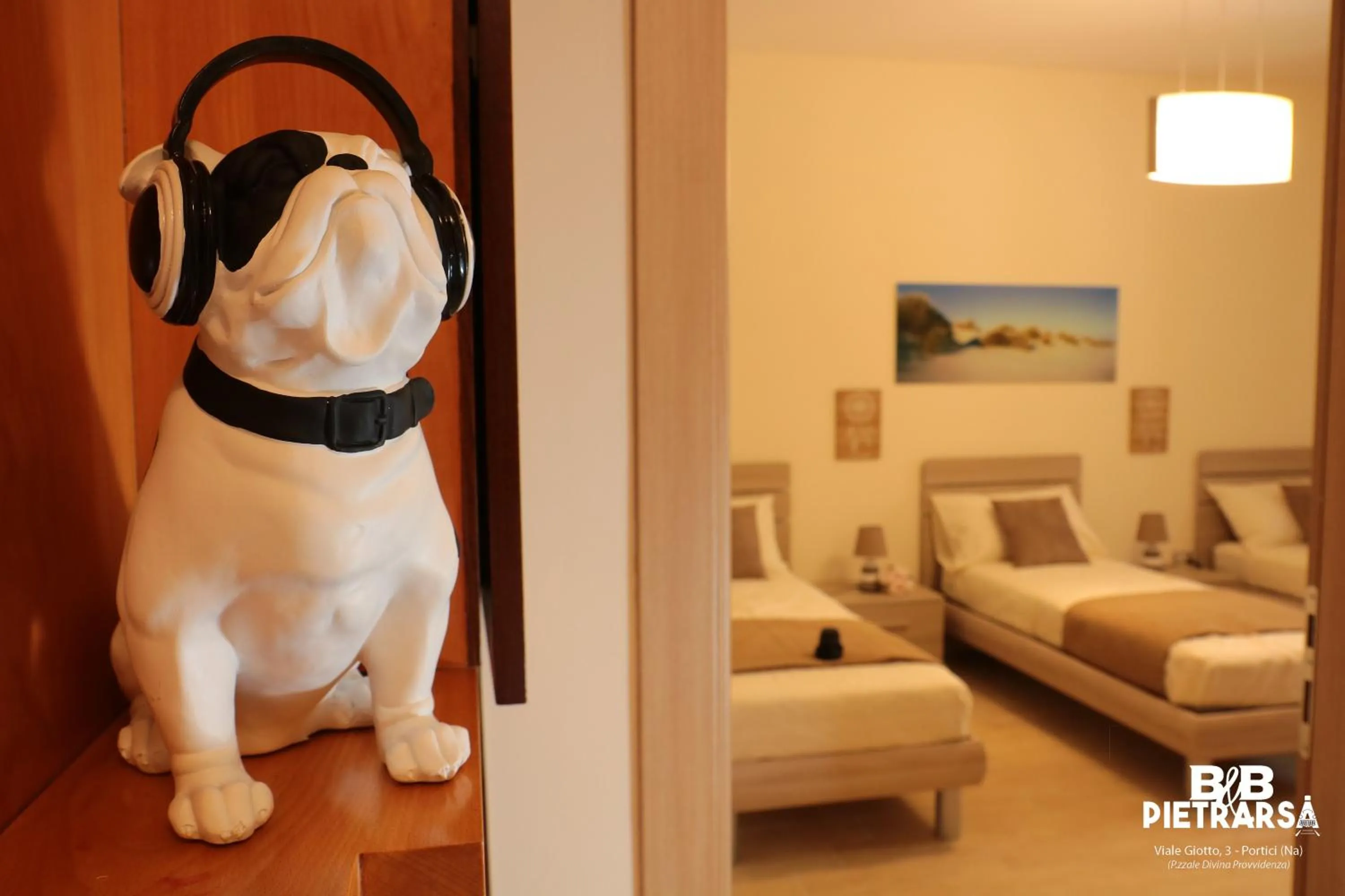 Decorative detail, Bed in B&B Pietrarsa