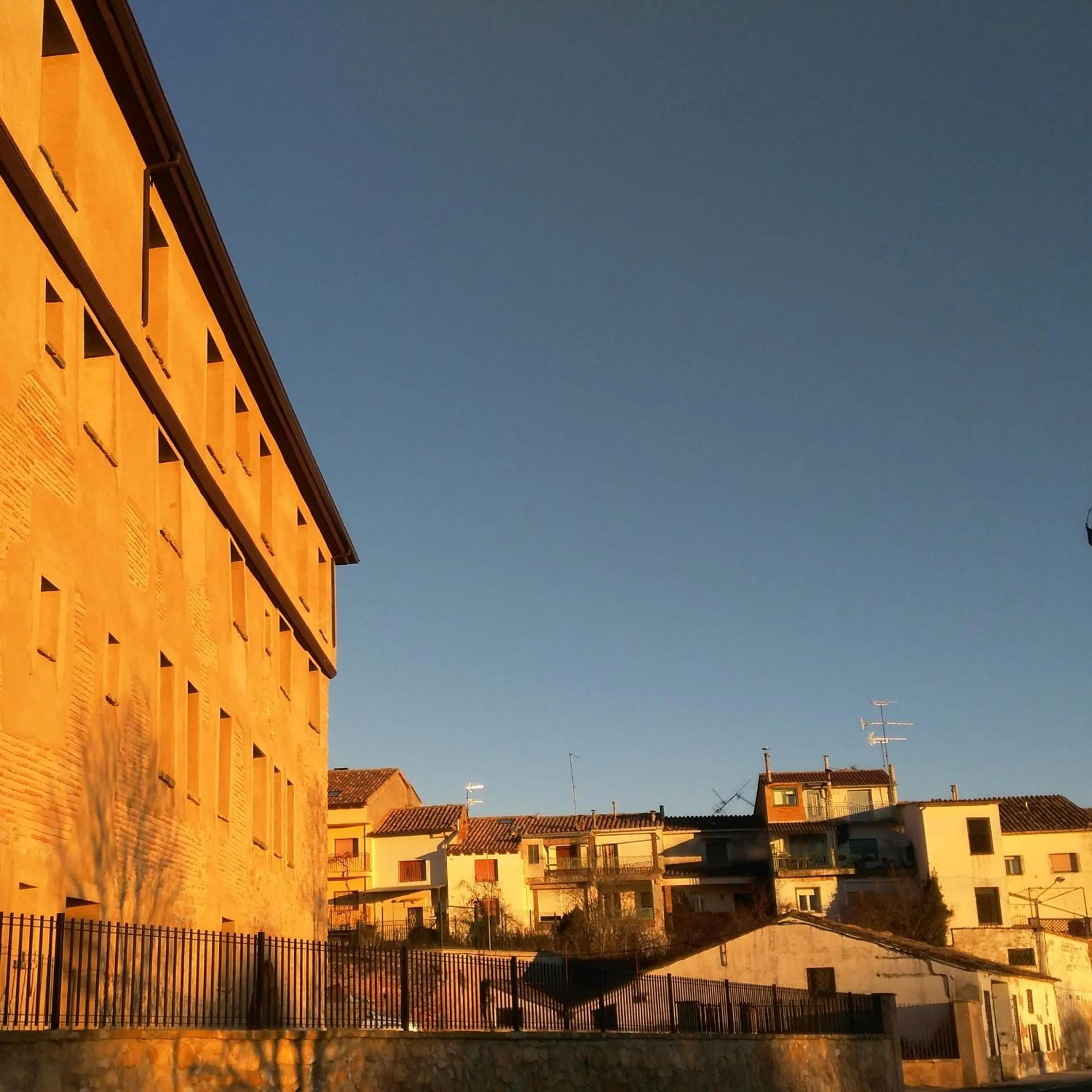 Facade/entrance in Albergue de Benabarre-CALUMET