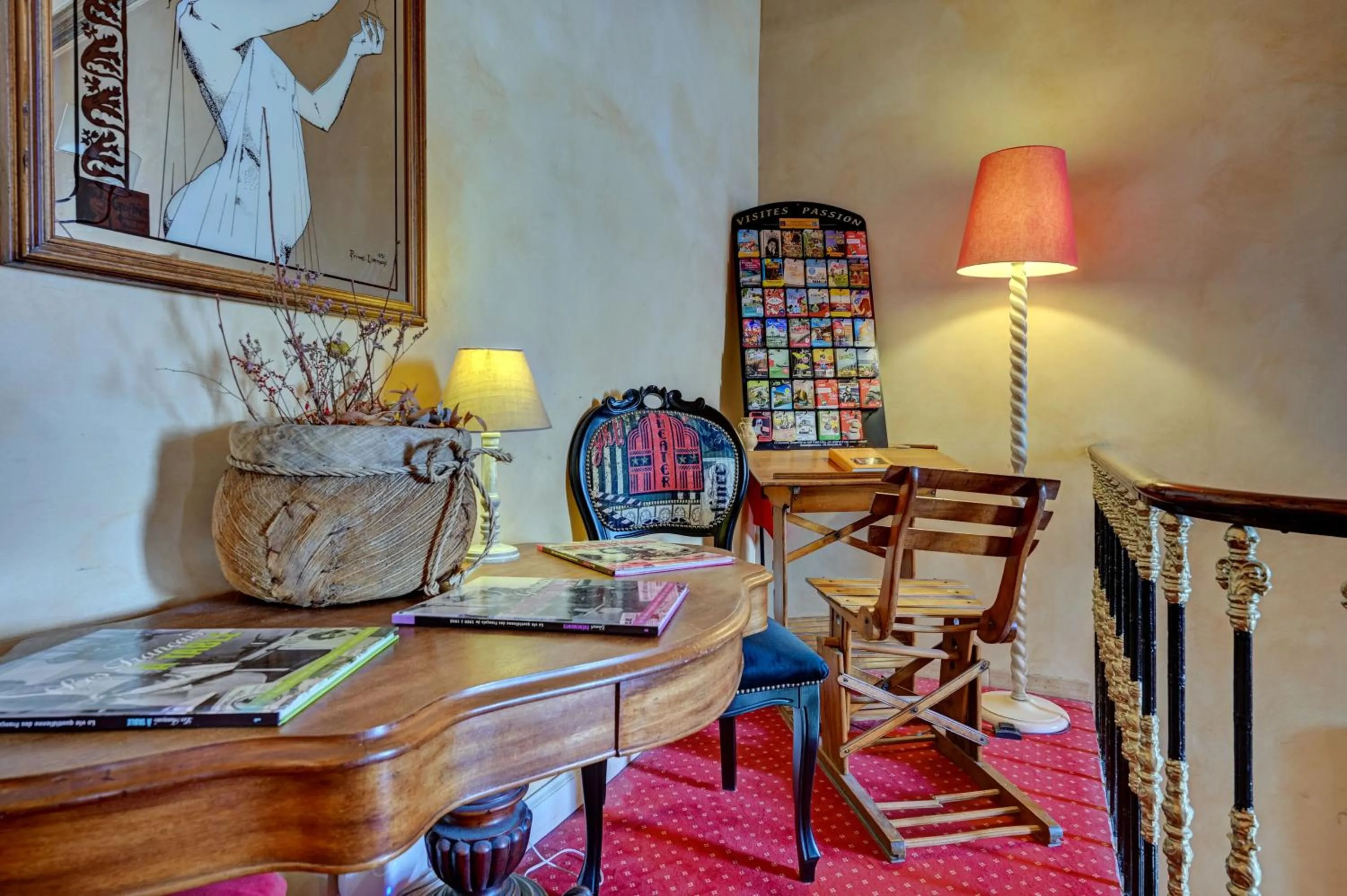 Decorative detail in Hotel Des Artistes