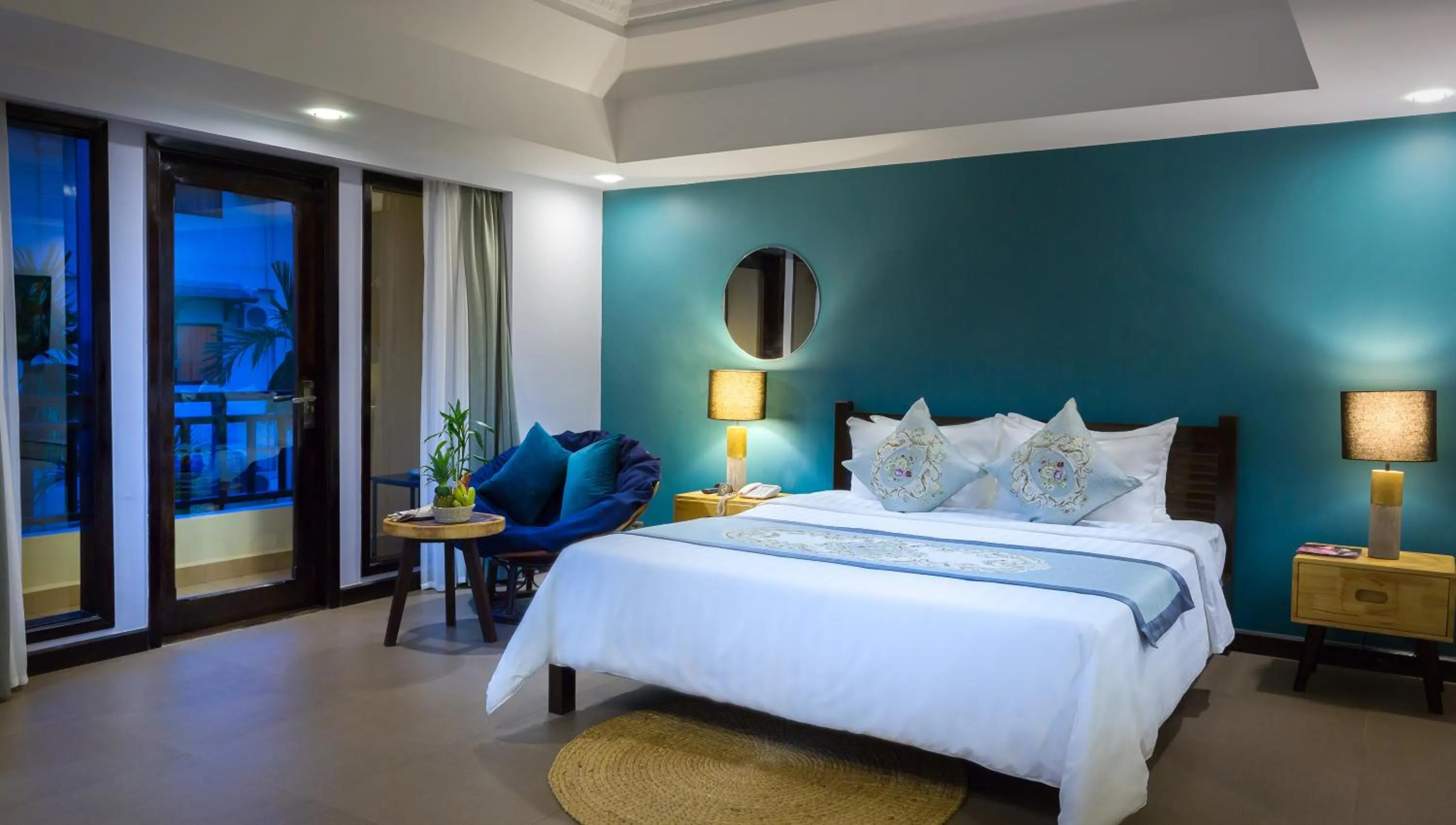 Bed in Sokchea Angkor Hotel