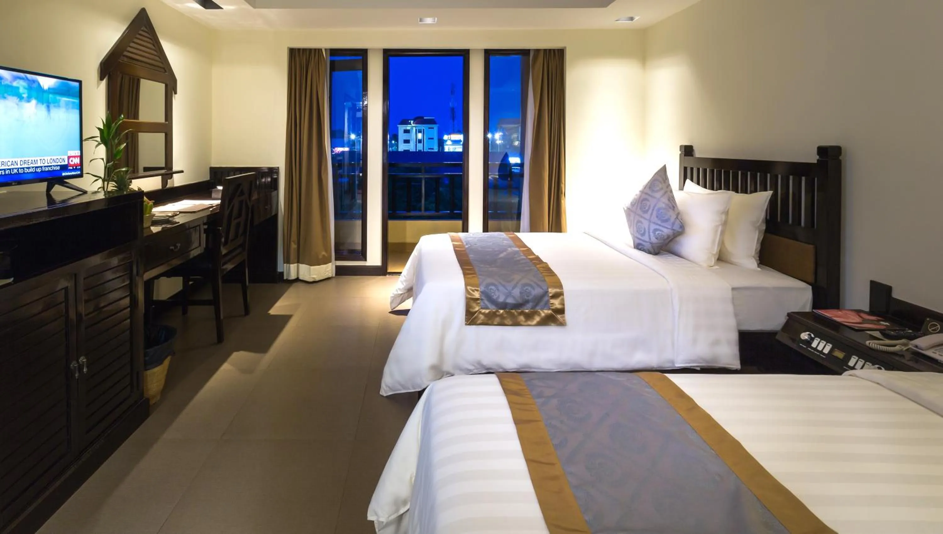 Balcony/Terrace, Bed in Sokchea Angkor Hotel