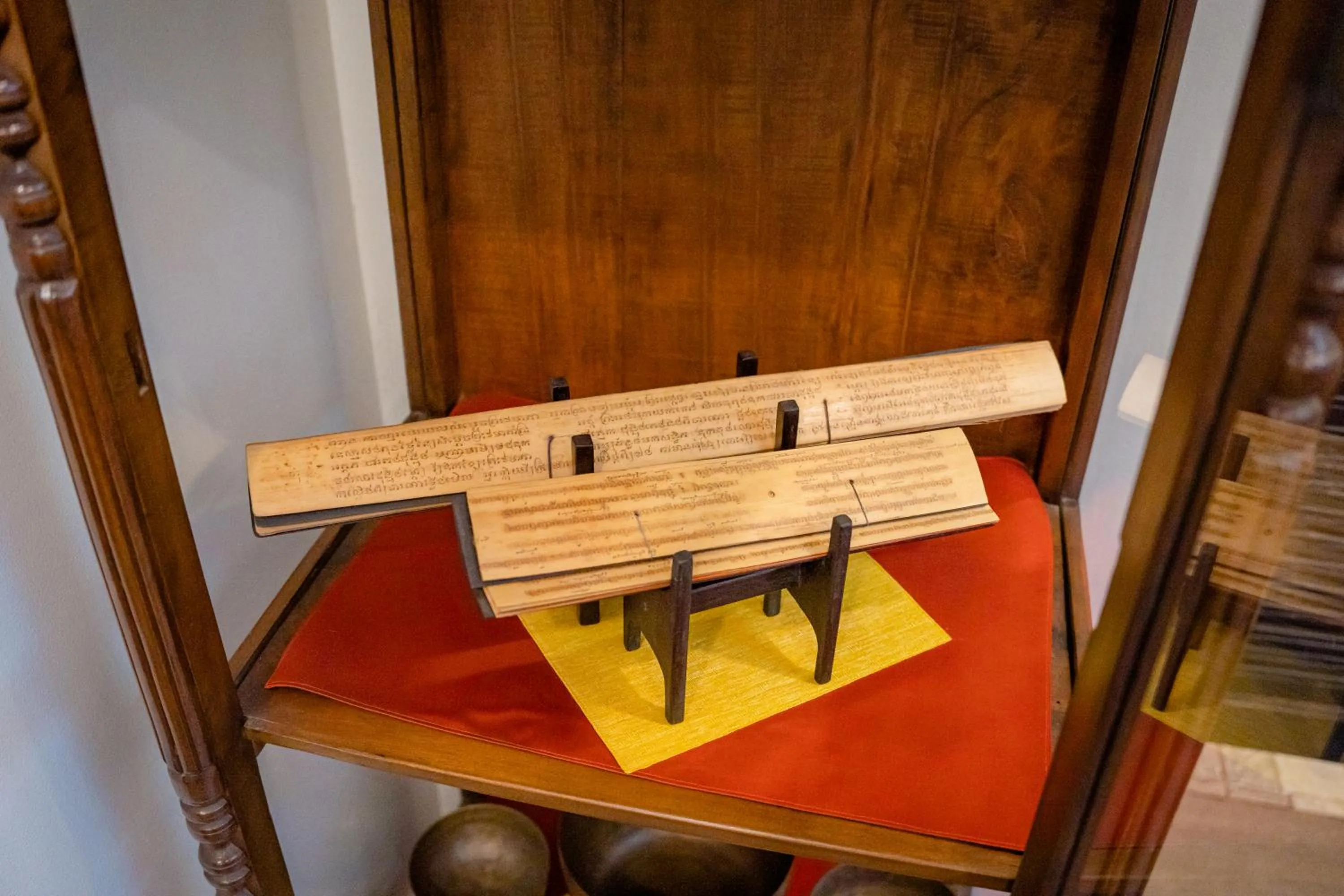 Decorative detail in Sokchea Angkor Hotel