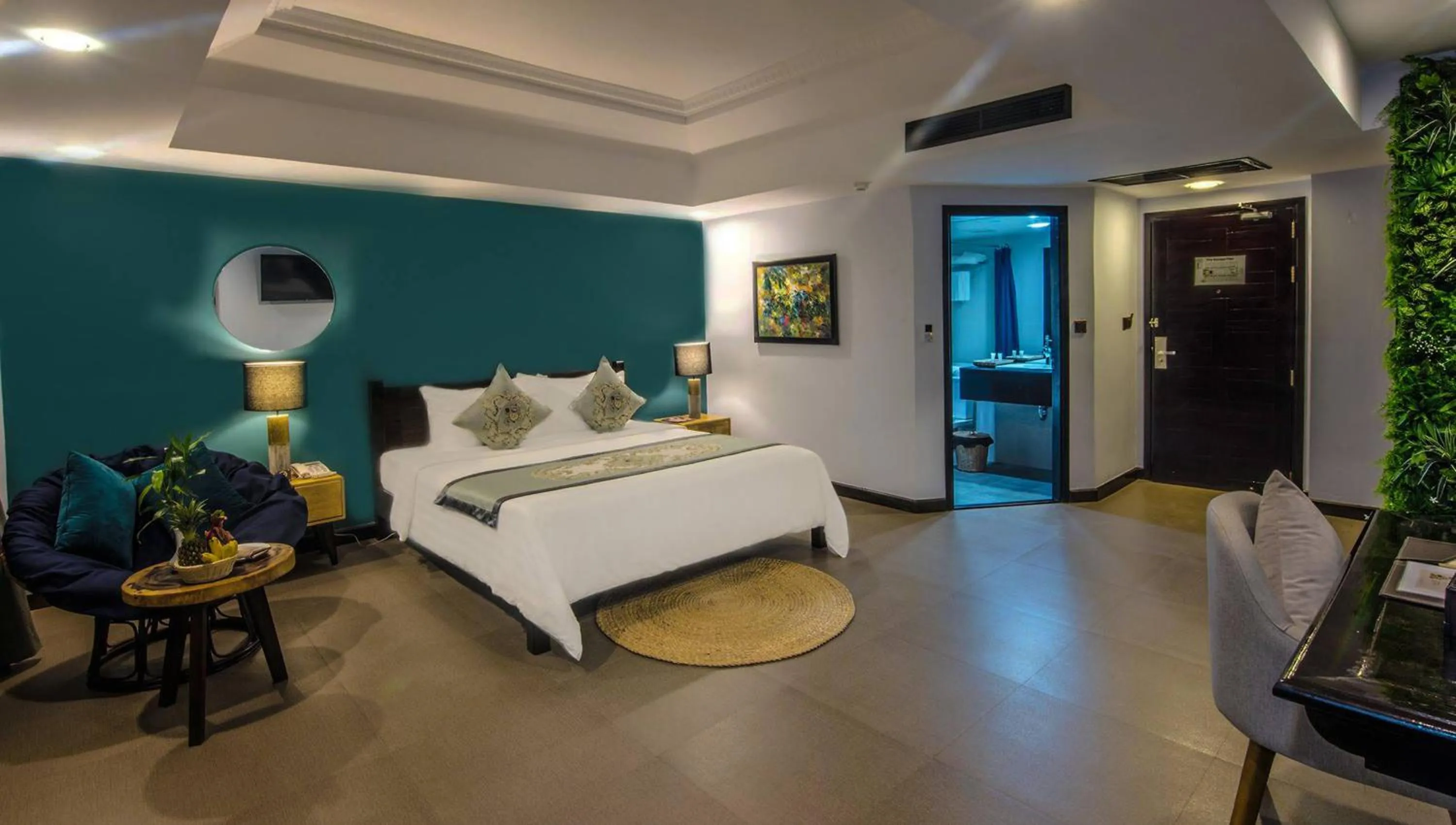 Photo of the whole room, Bed in Sokchea Angkor Hotel